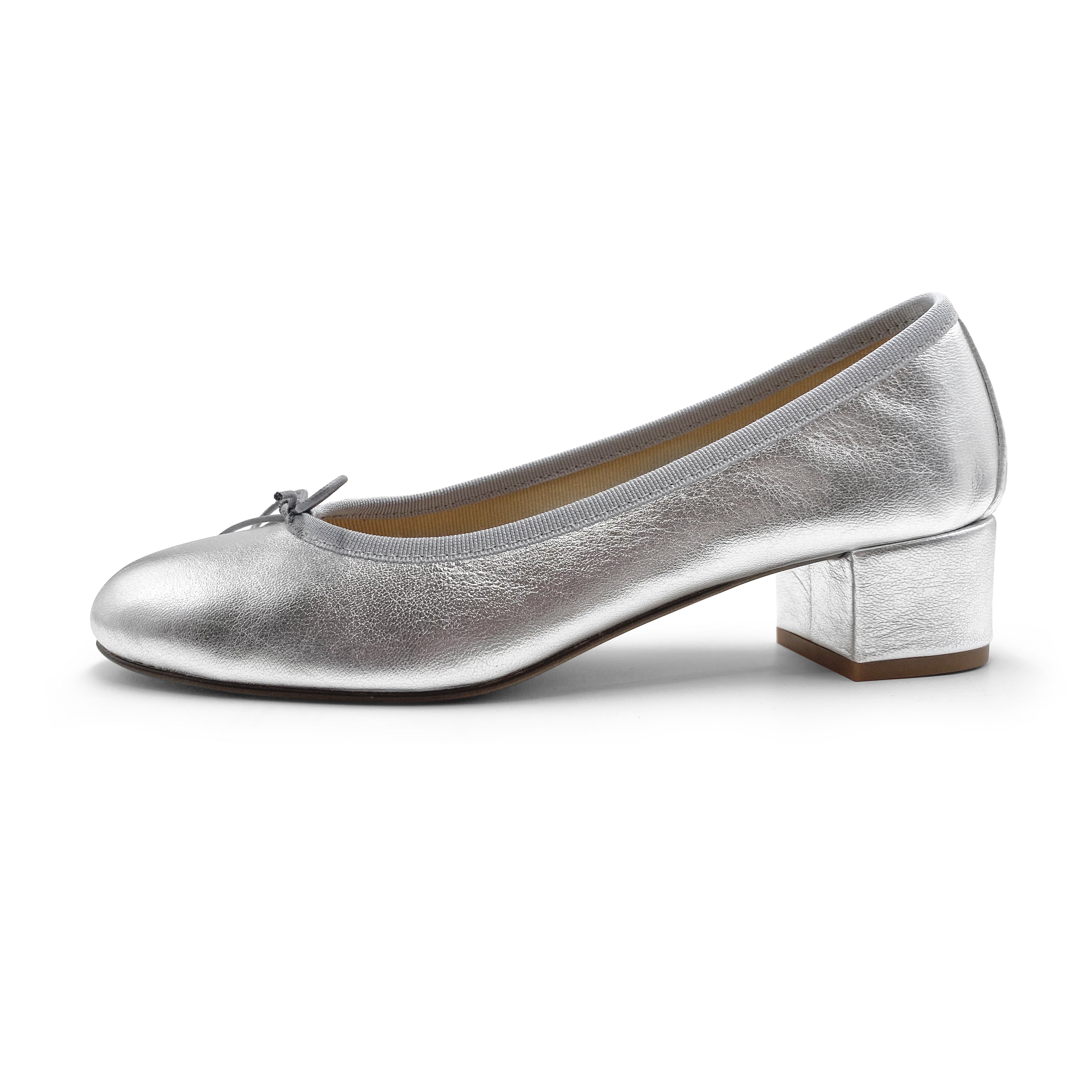 Ballerinas in silver laminated leather with high heel