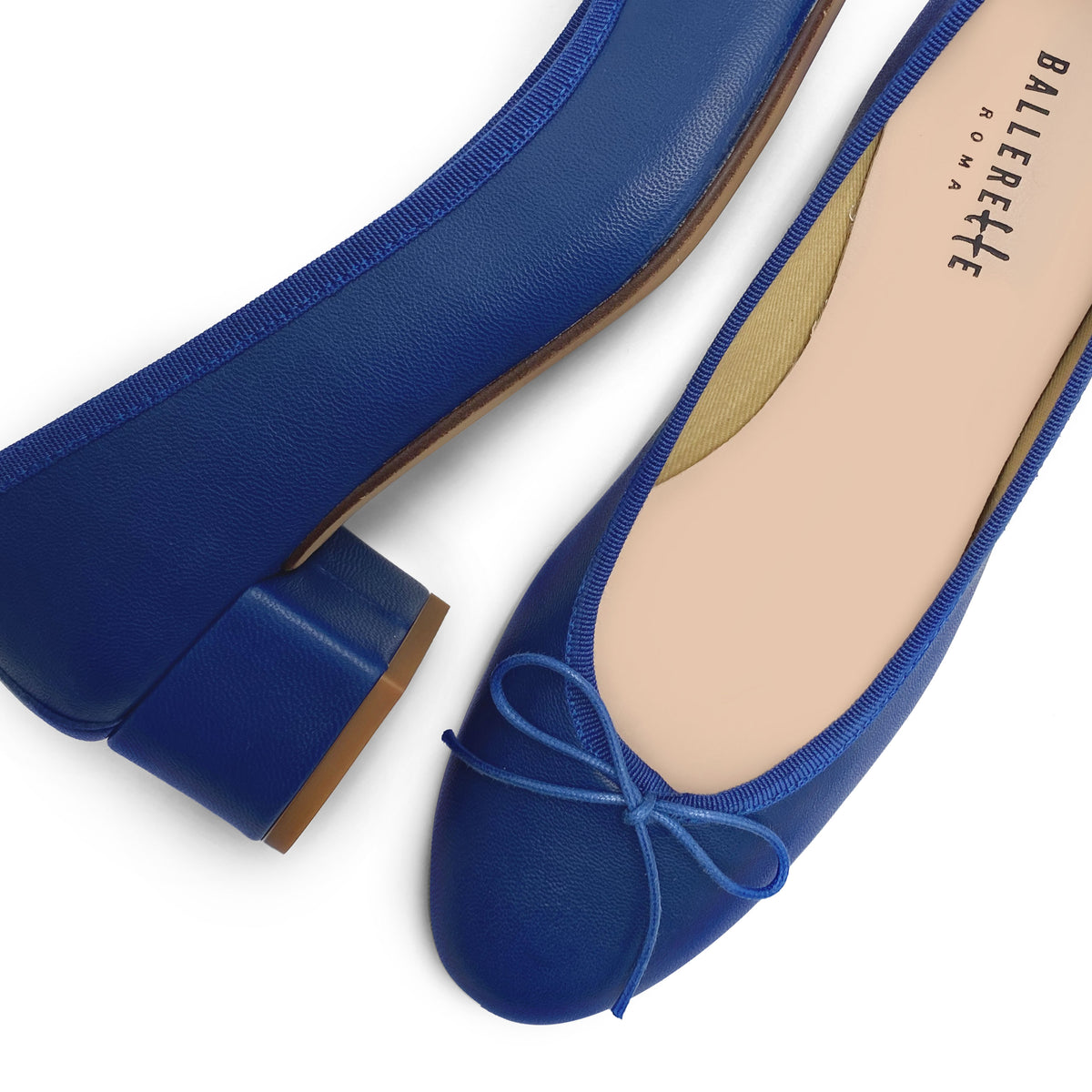 Königsblaue Lederballerinas mit hohem Absatz