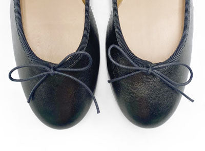 Iron grey laminated leather ballet flat with heel