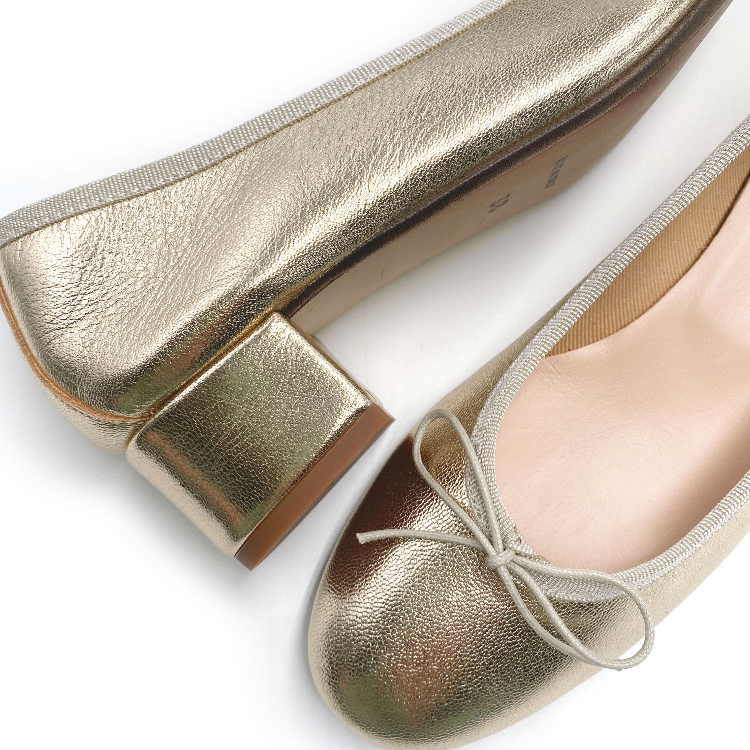 Platinum laminated leather ballet flat with heel
