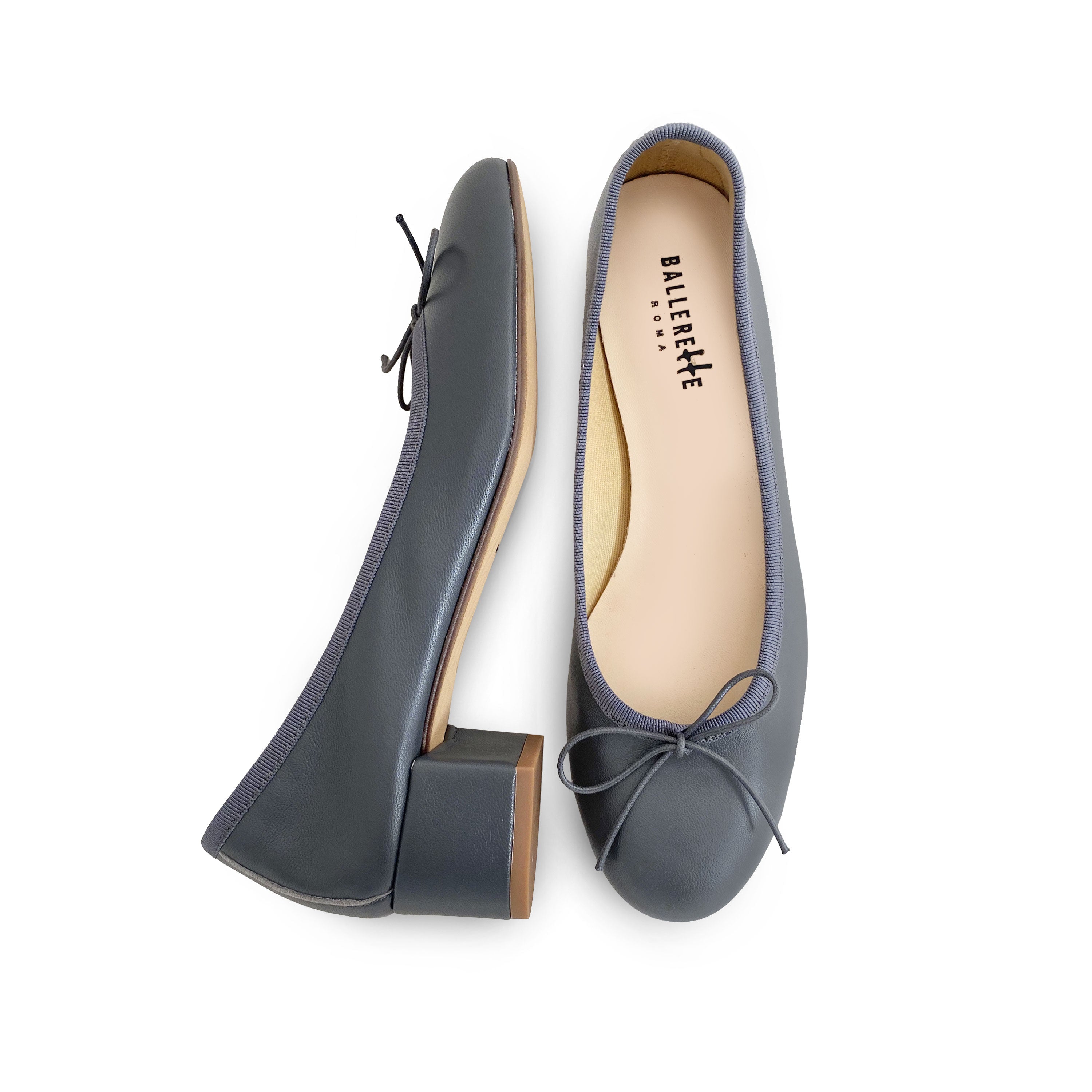 Ballerines en cuir gris fumé avec talon haut