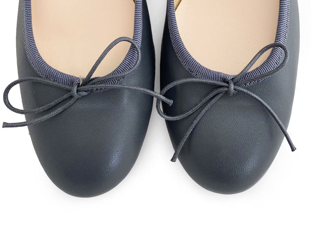 Ballerines en cuir gris fumé avec talon haut