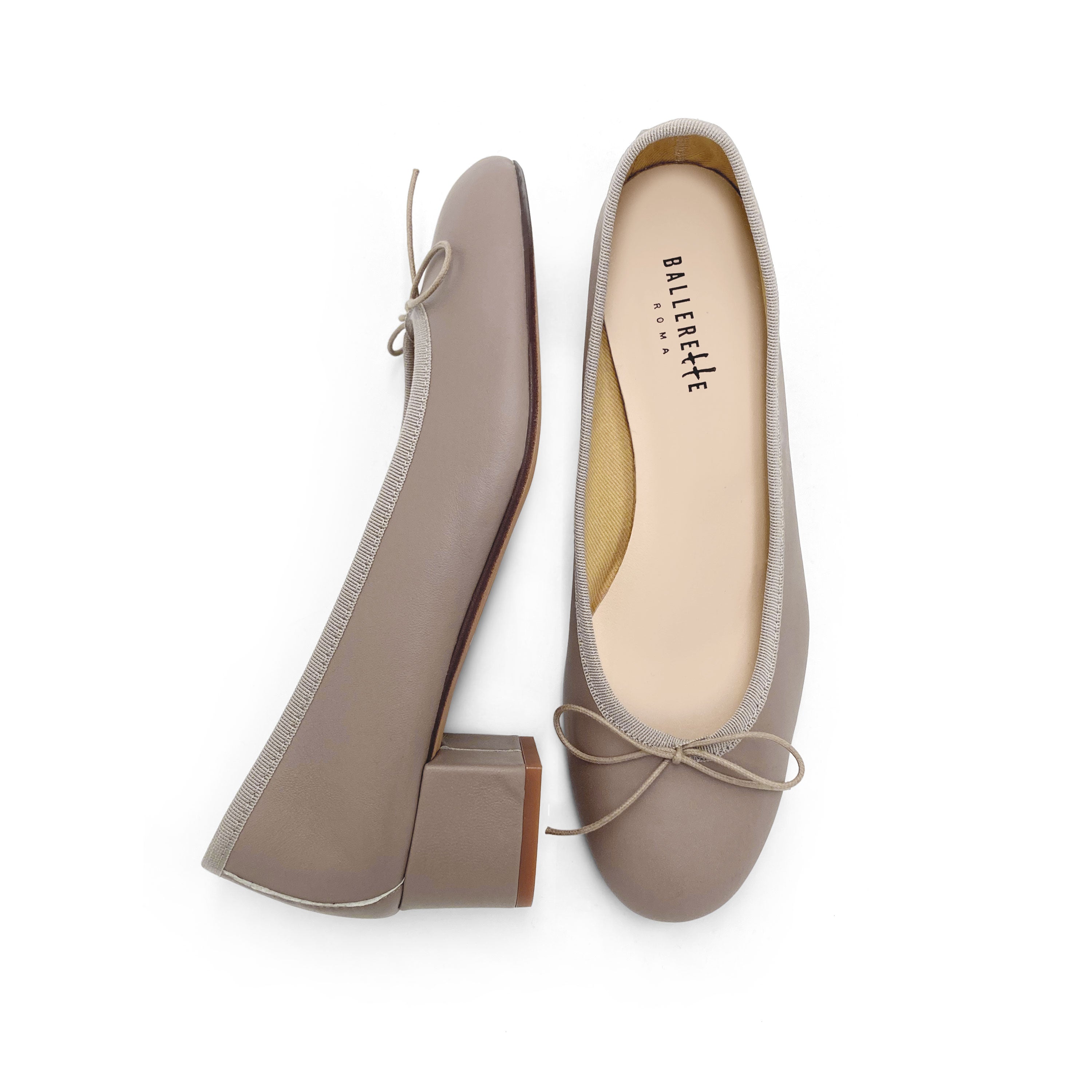 Dove grey leather ballet flats with heel