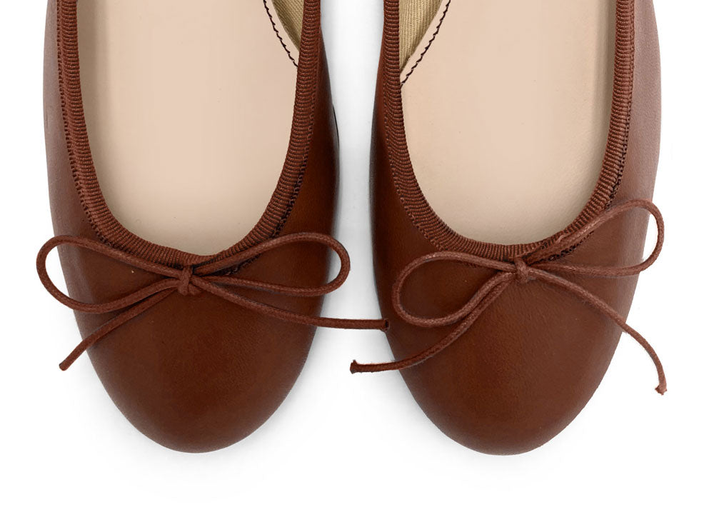 Ballerines en cuir marron à talon haut