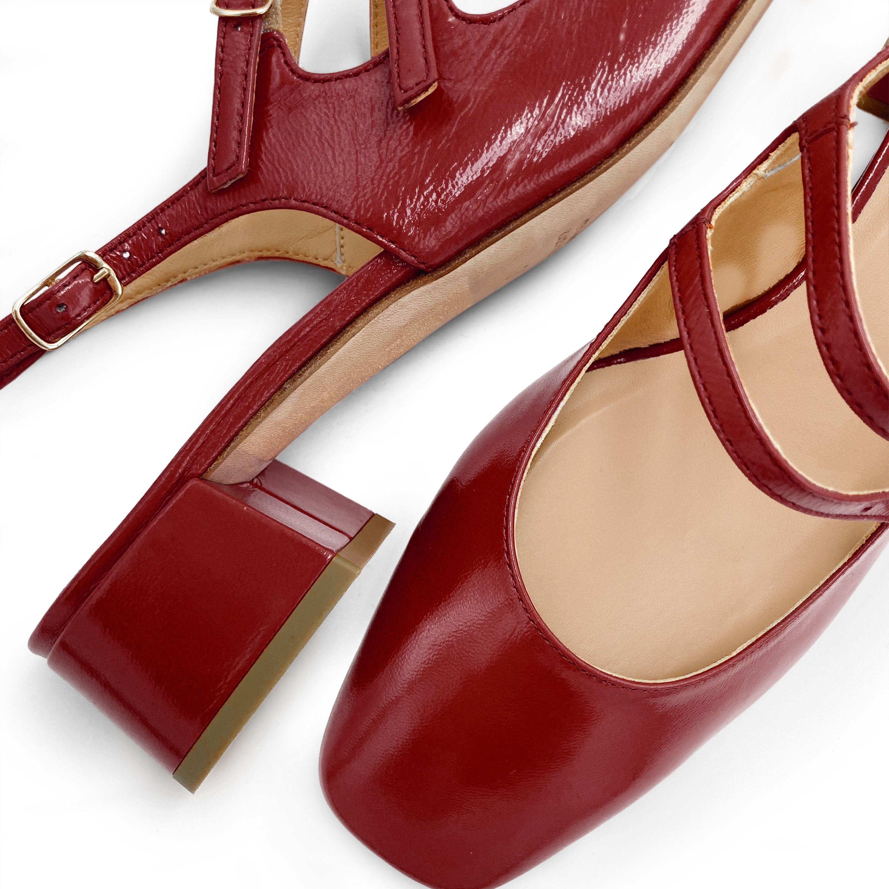 Ballerine slingback rosse in pelle lucida con tacco