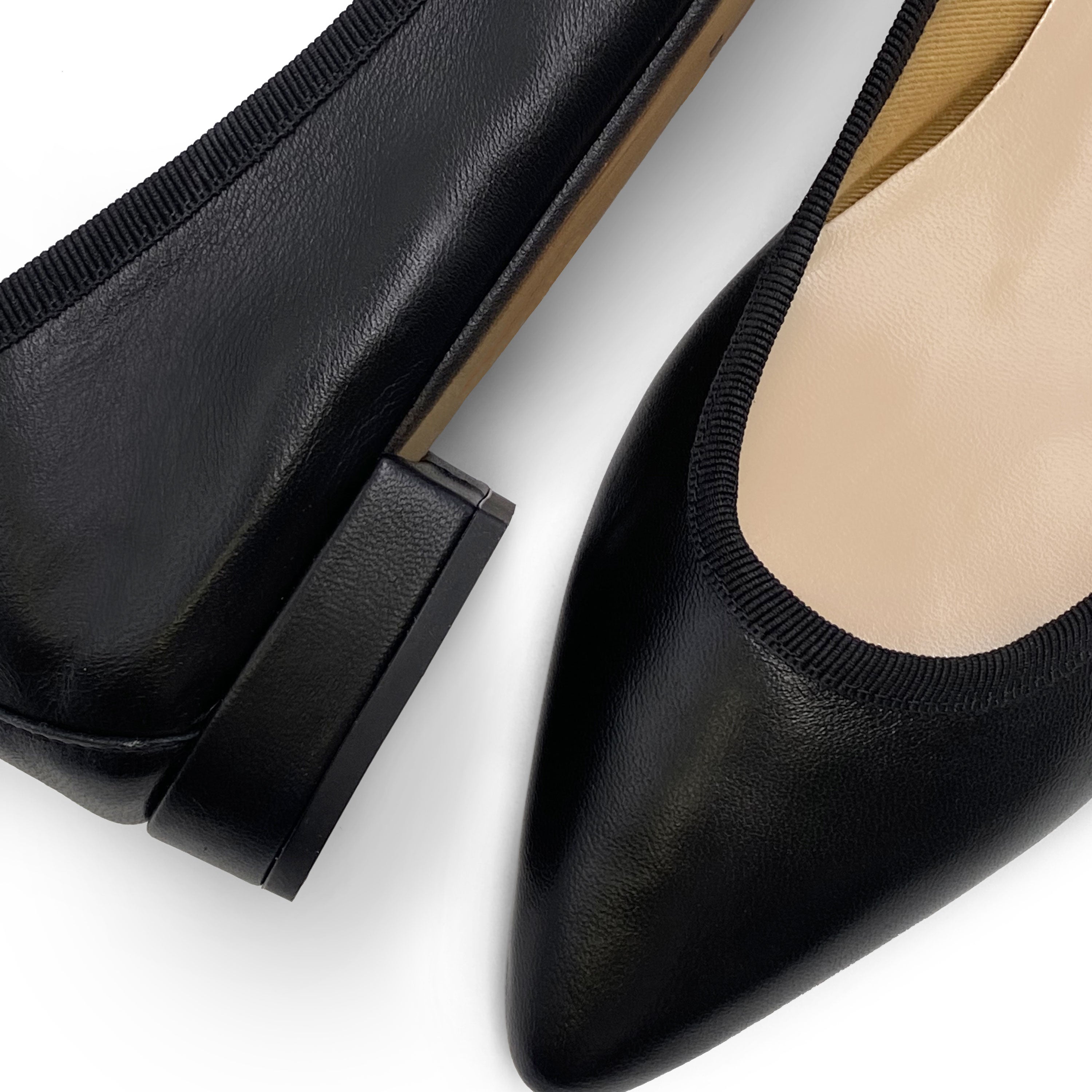Schwarze, spitze Leder Ballerinas