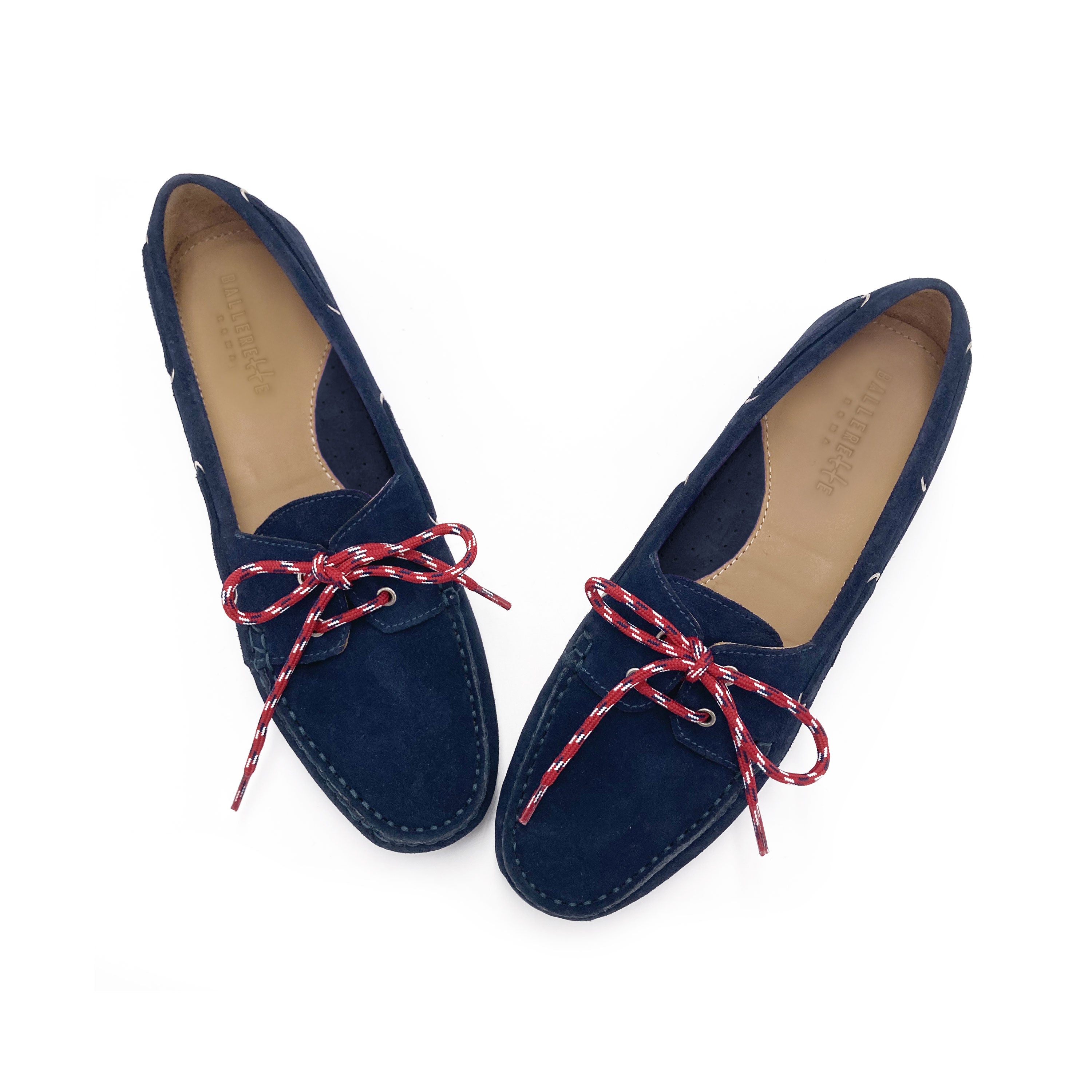 Mocassins bateau d’été pour femme en daim bleu avec lacets nautiques