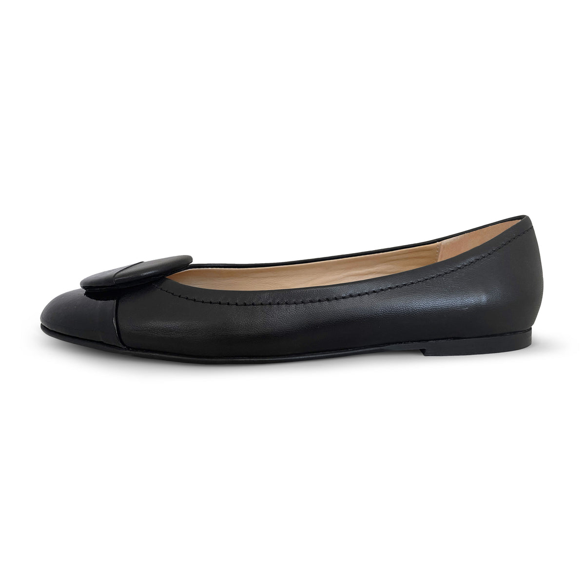 Ballerine nere in pelle e punta in vernice nera con bottone