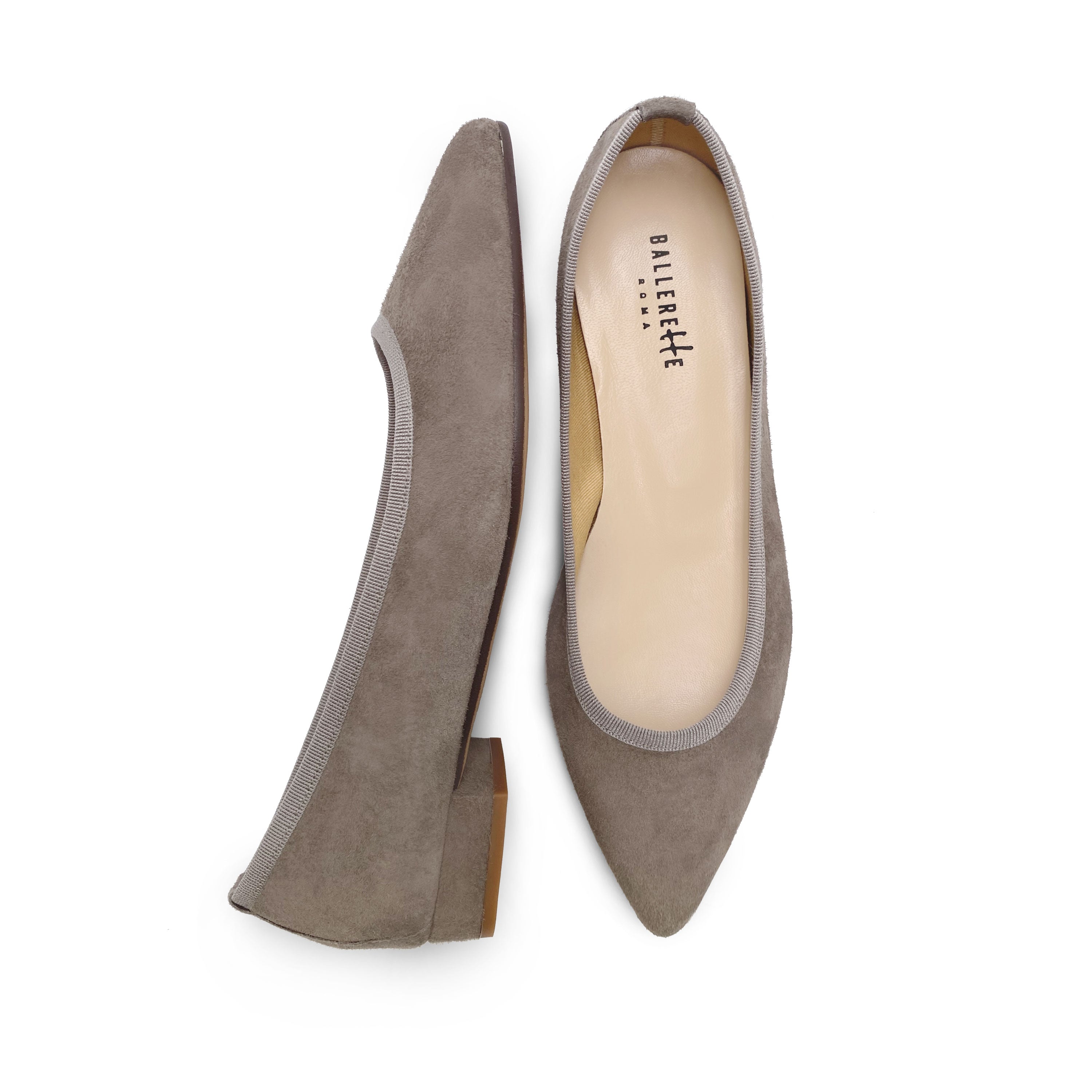 Ballerines pointues en daim taupe