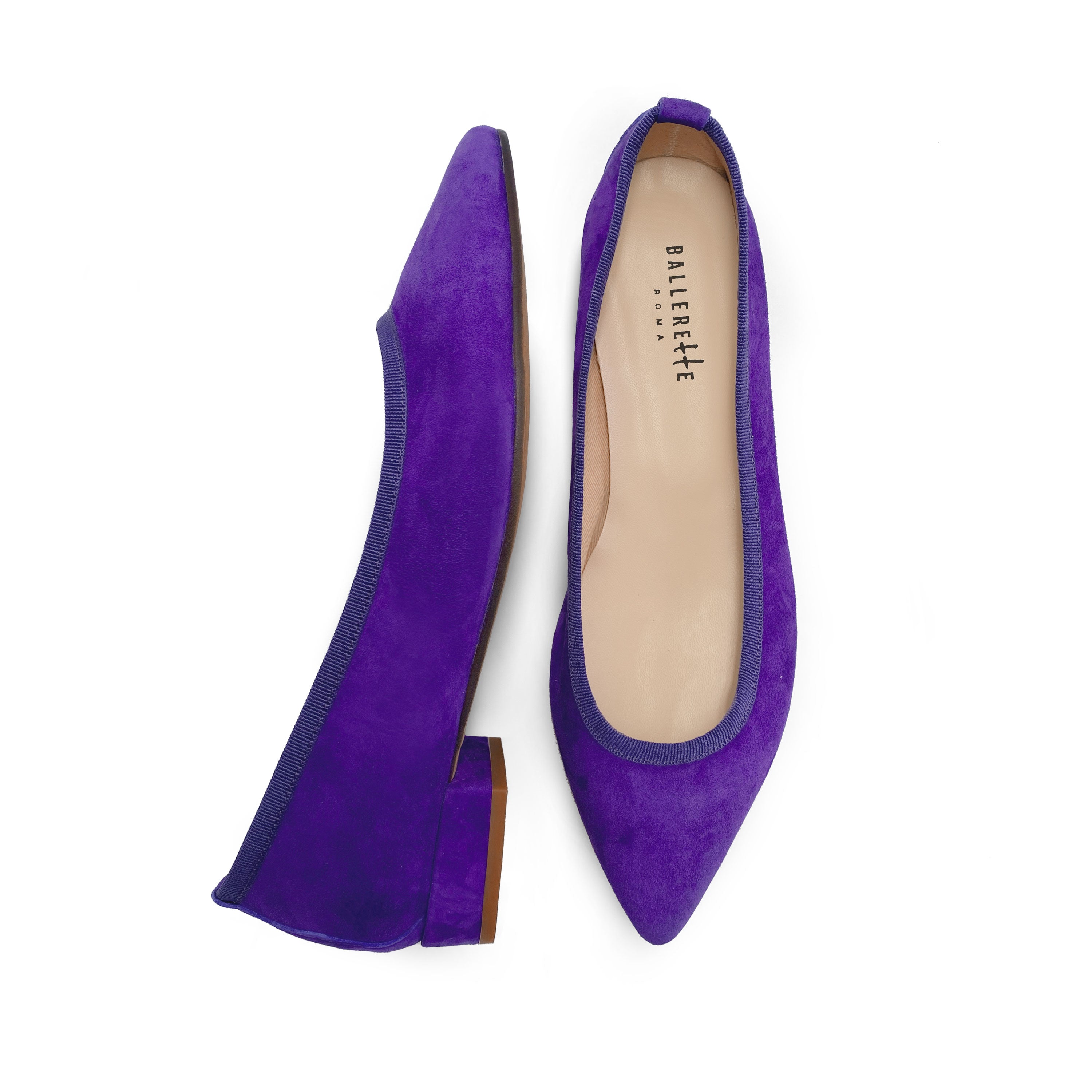 Bailarinas de ante morado con punta puntiaguda