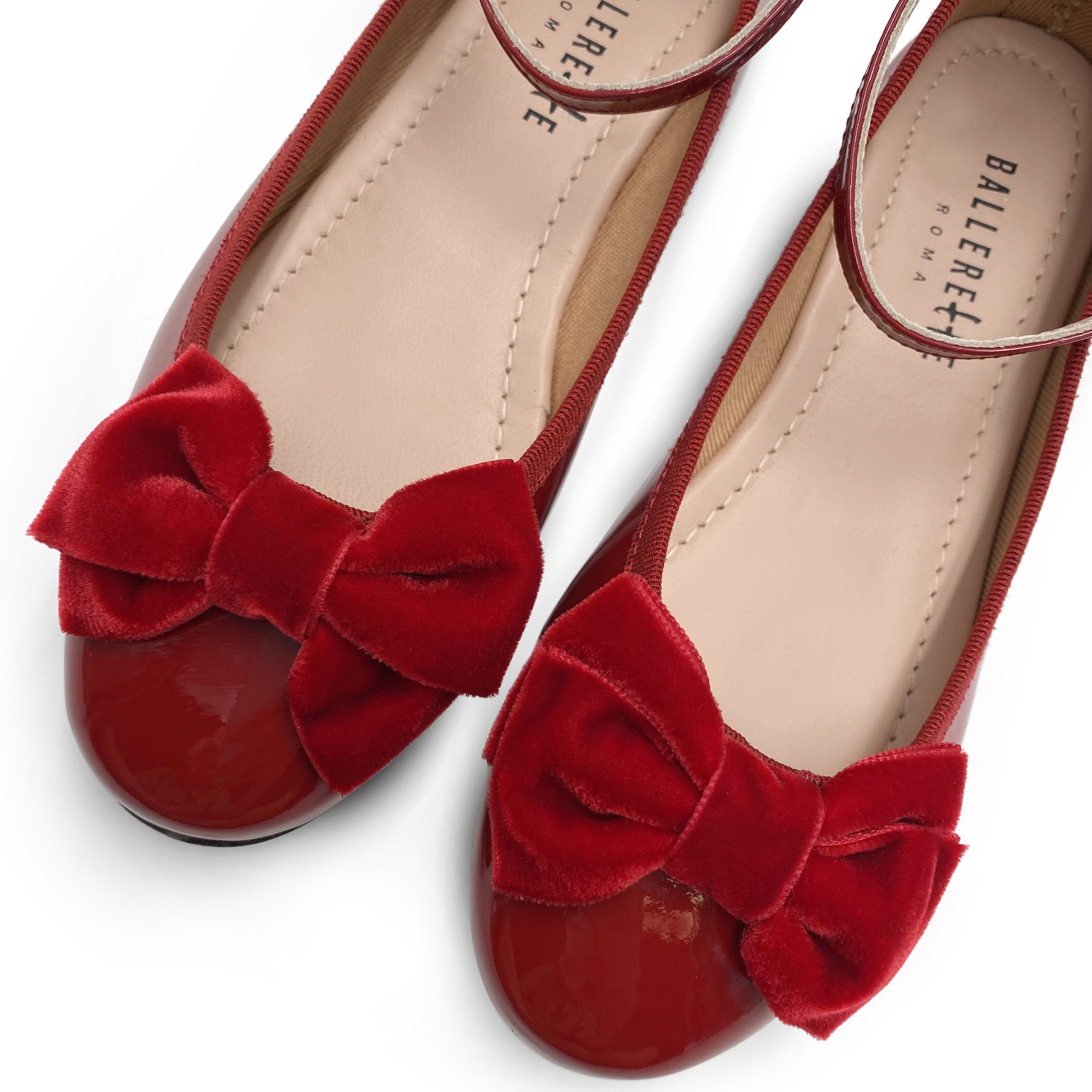 Ballerine da bambina in vernice rossa e fiocco in velluto