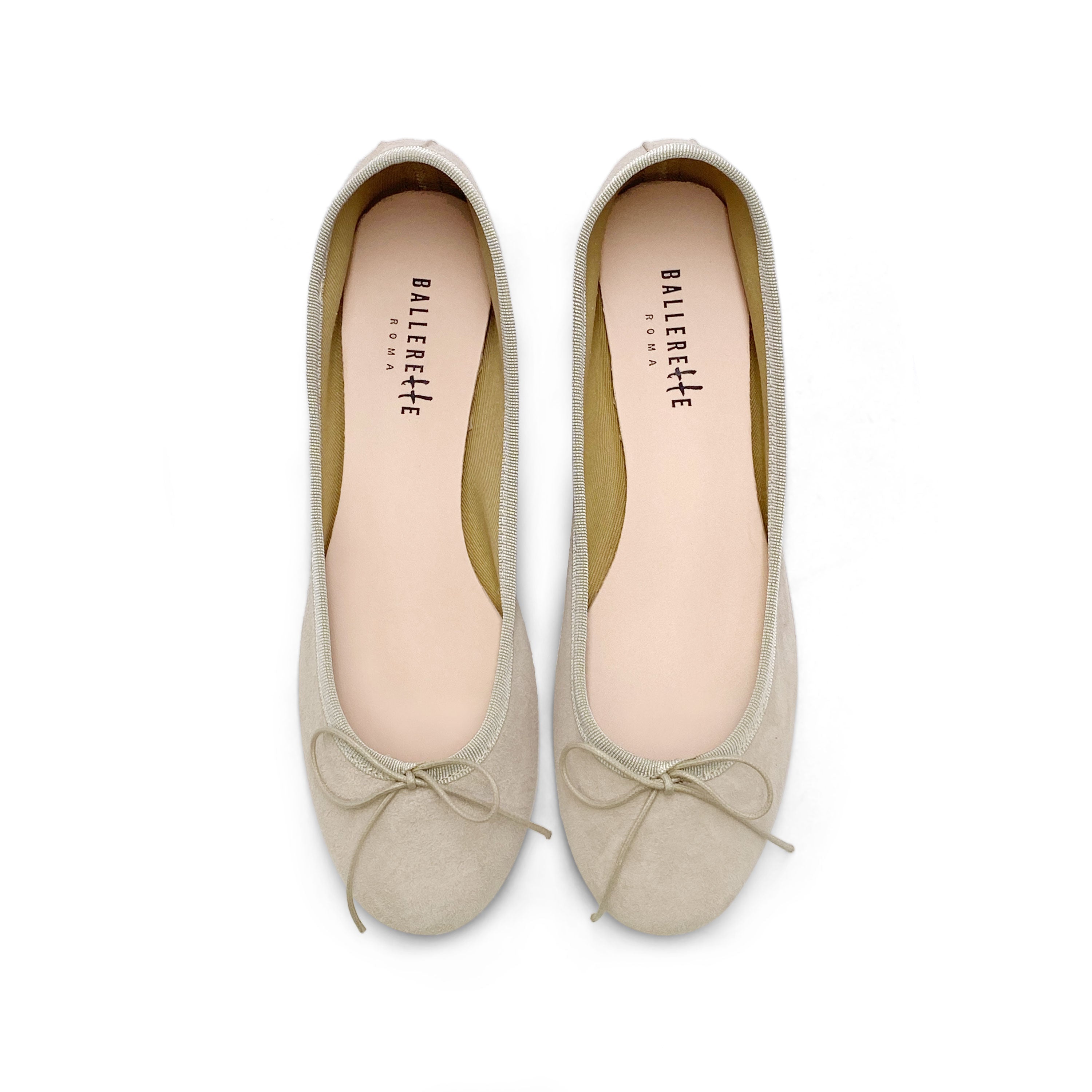 Beigefarbene Ballerinas aus Wildleder