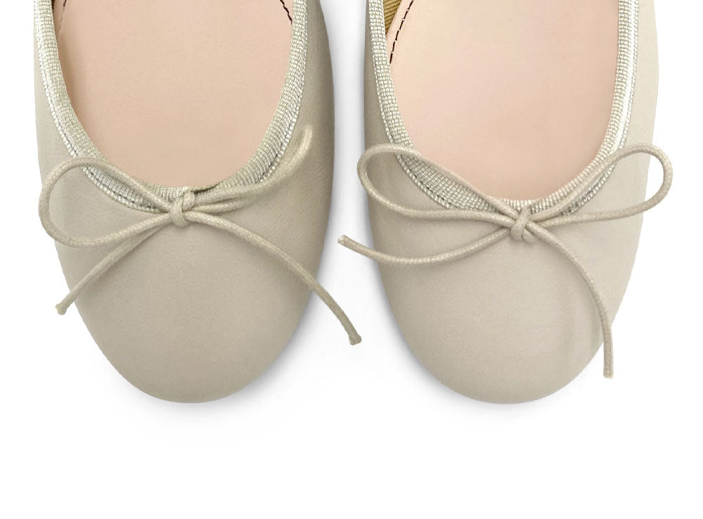 Beige leather ballet flats