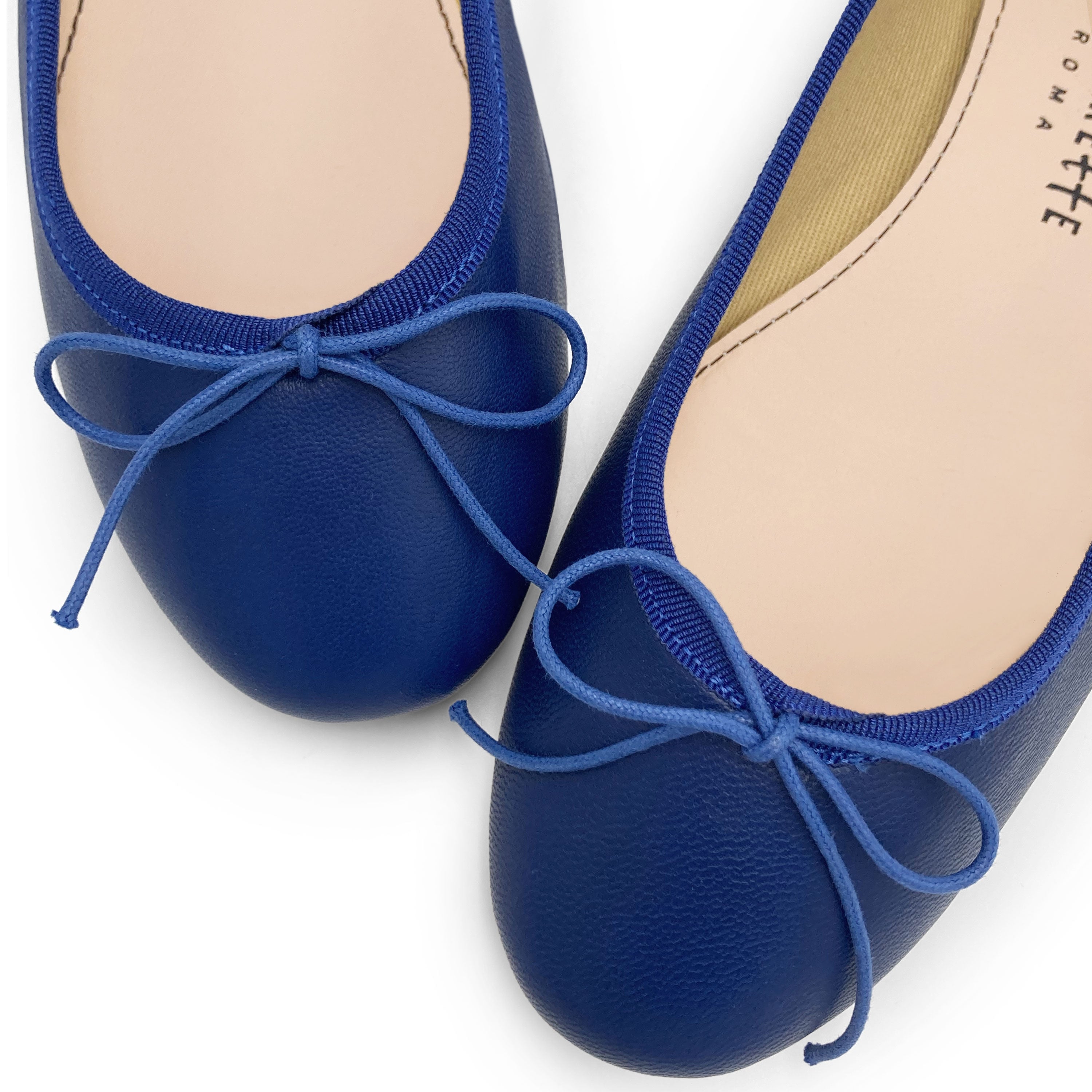 Ballerines en cuir bluette