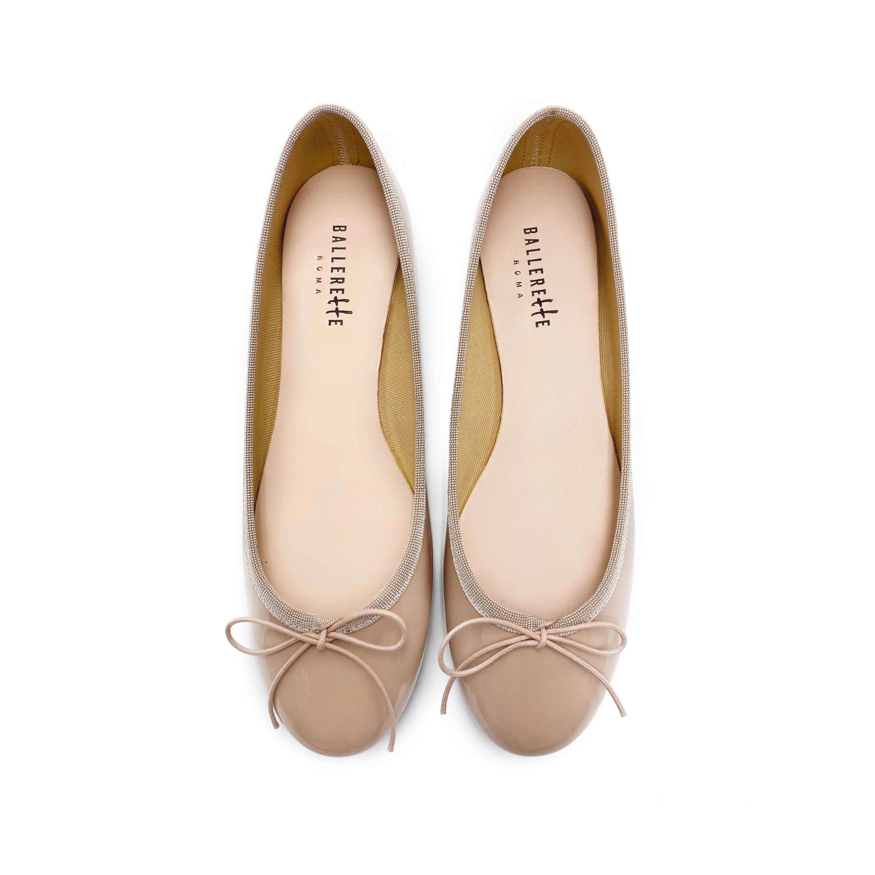 Ballerines en cuir verni rose poudré