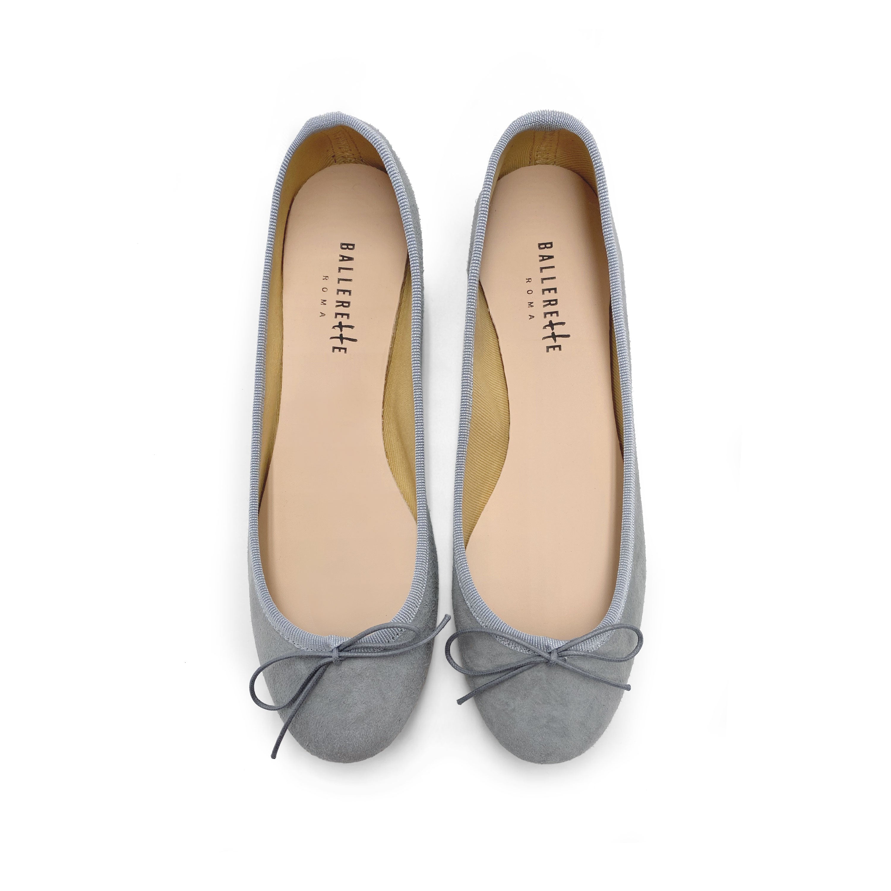 Ballerines grises à bout rond en daim