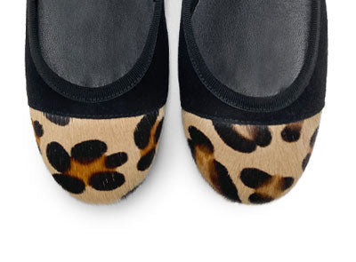 Ballerines en daim noir à bout tacheté animalier