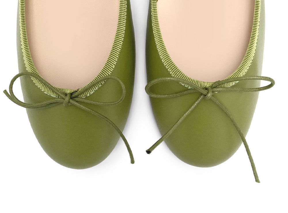 Ballerine verdi oliva in pelle