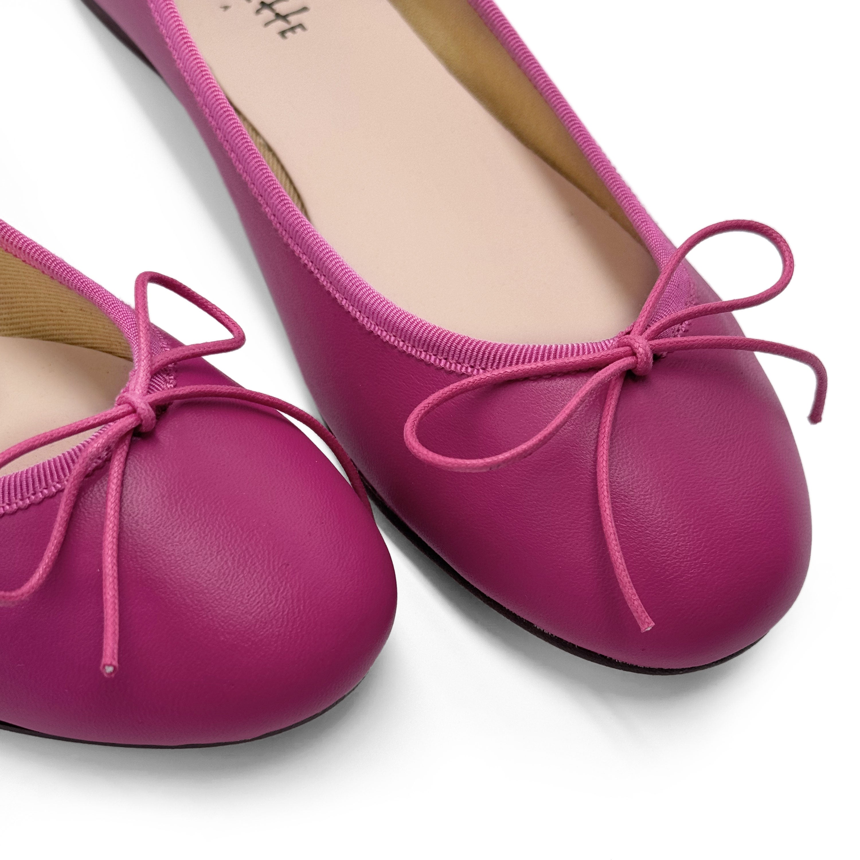 Ballerines en cuir prune