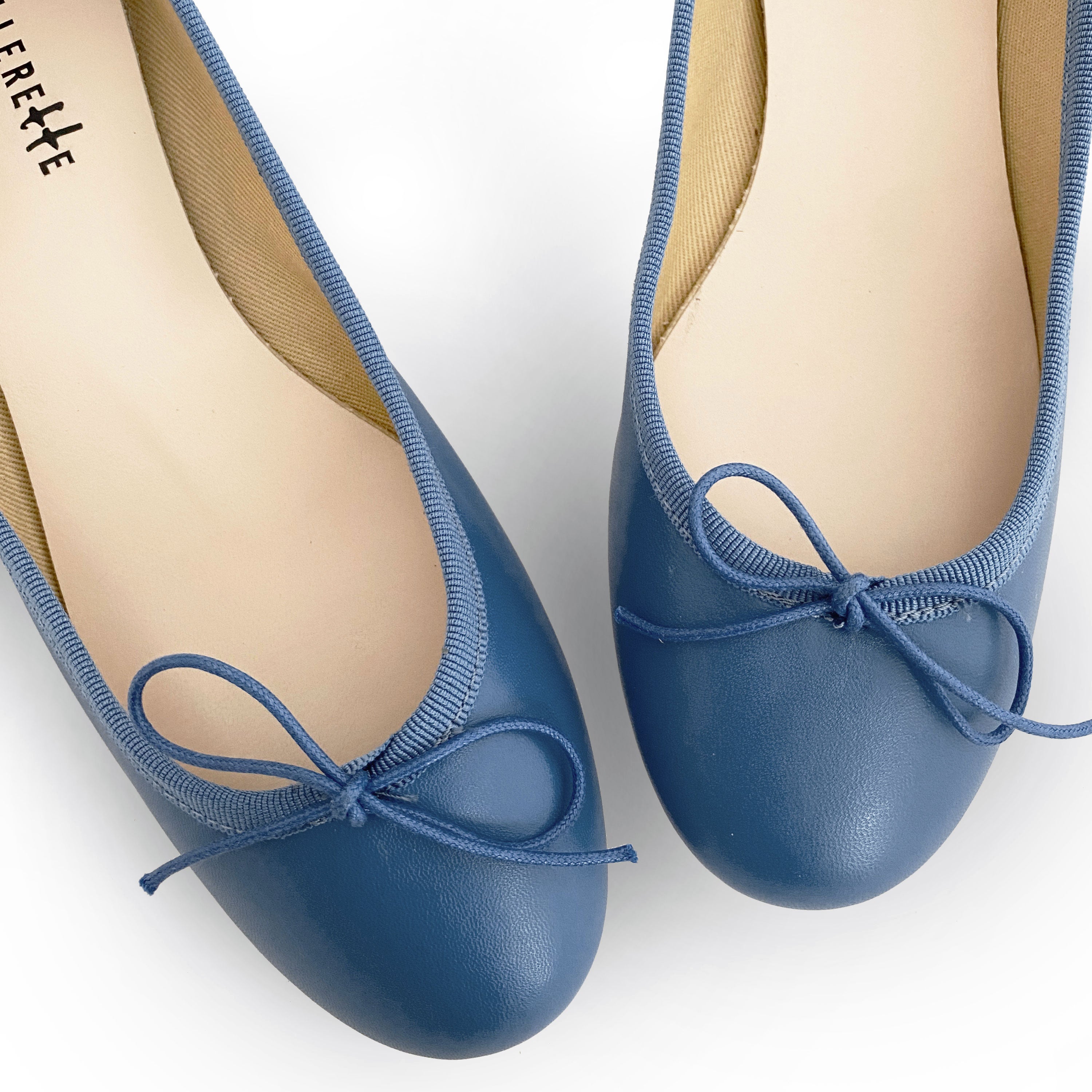 Ballerine in pelle indaco