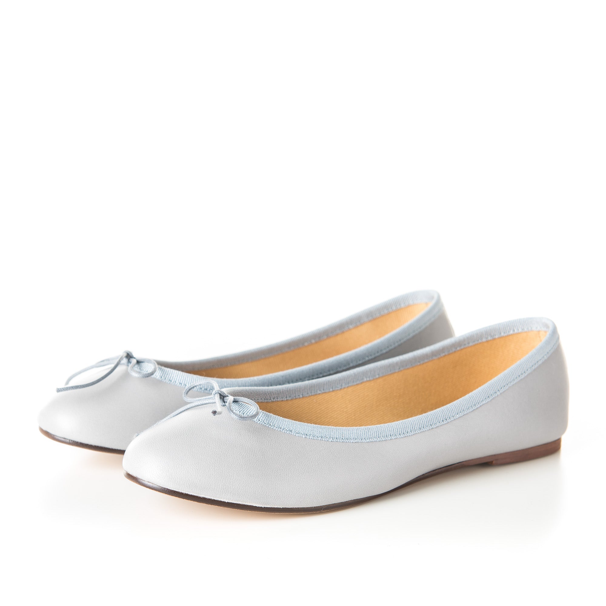 Bailarinas de ante gris claro
