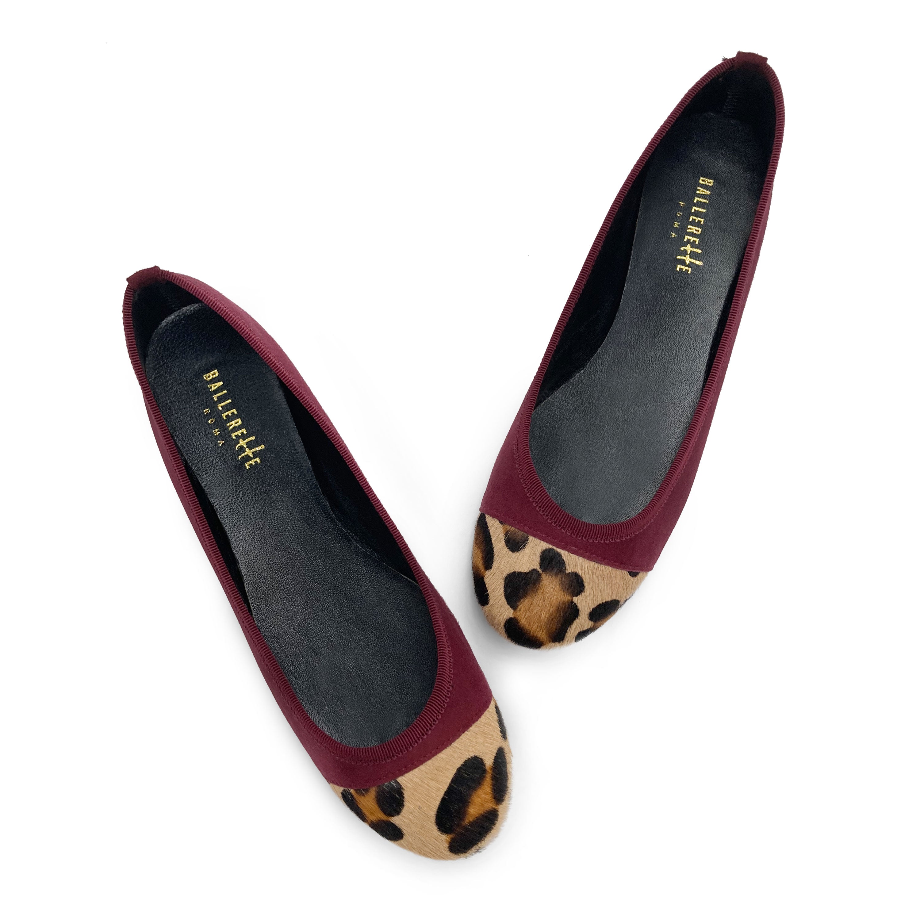 Ballerines en daim bordeaux à bout tacheté animalier