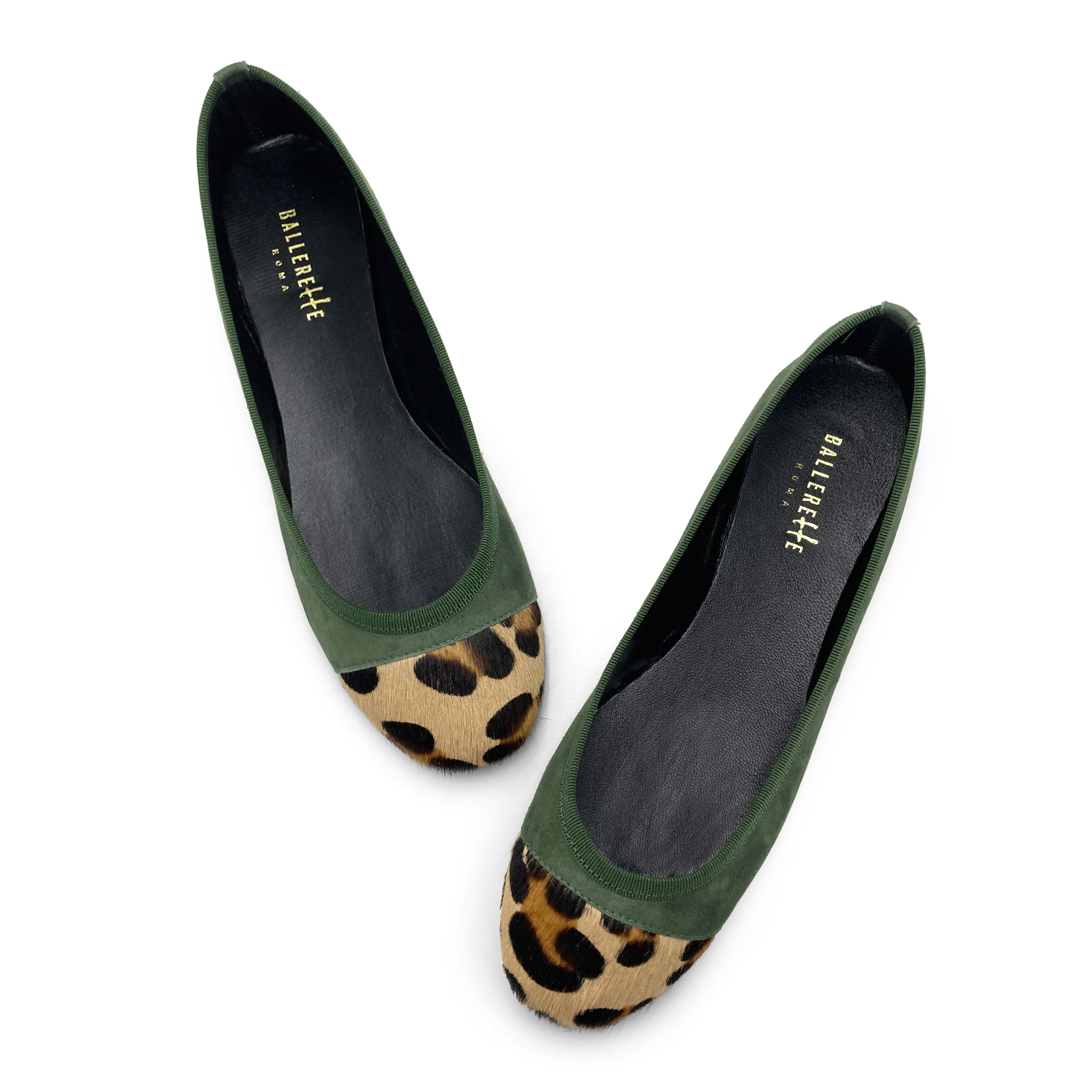 Ballerines en daim vert à bout tacheté animalier