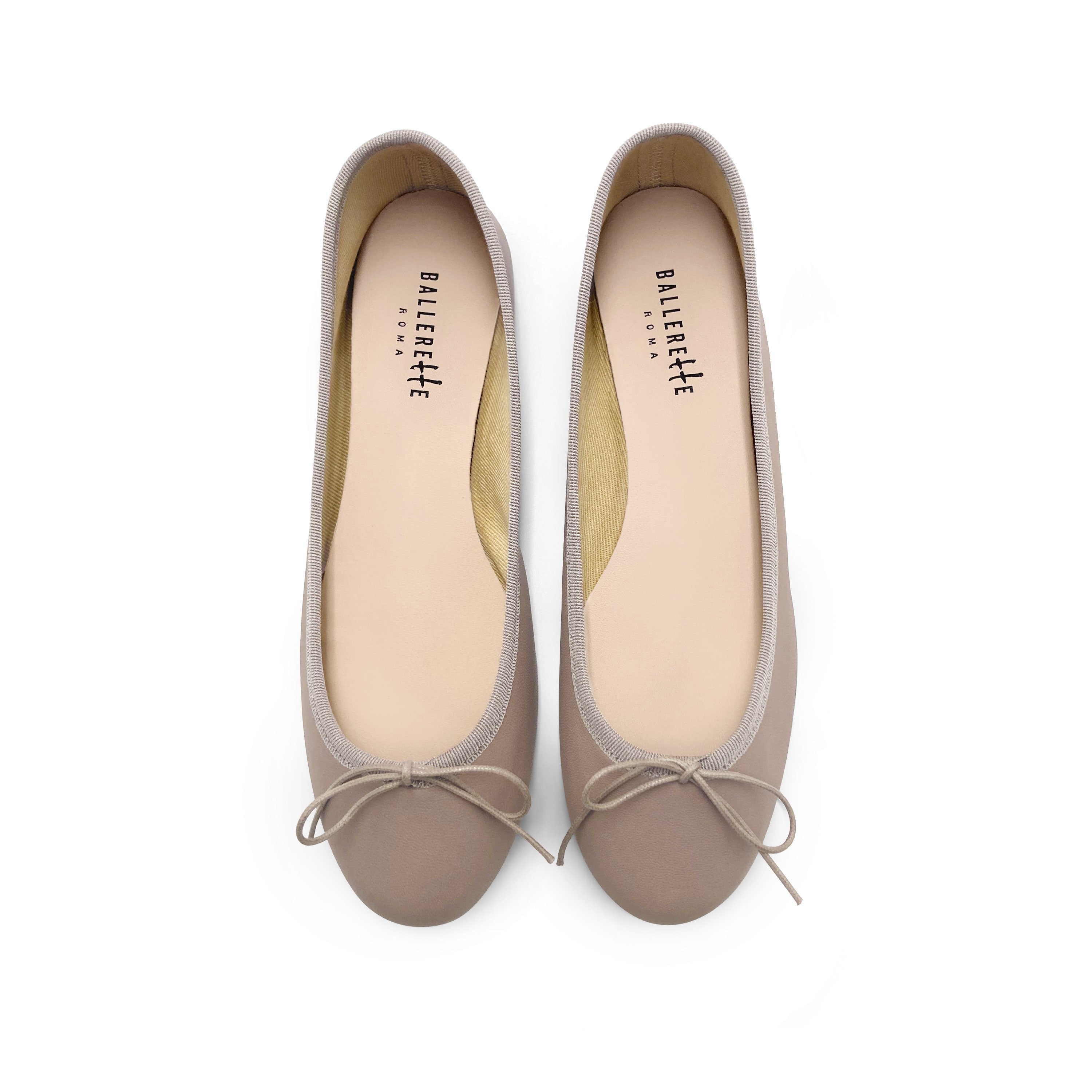 Ballerines en cuir gris tourterelle