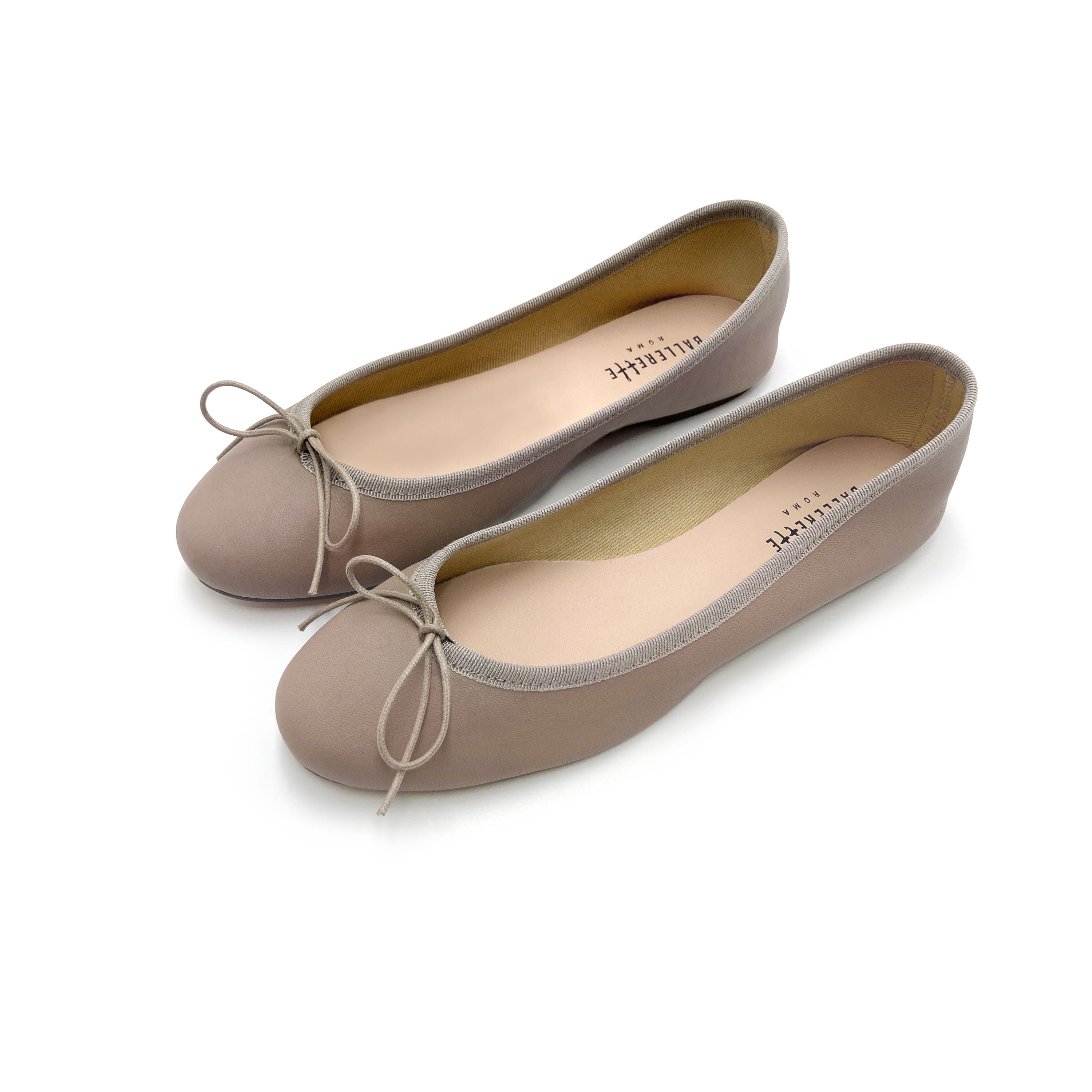 Ballerines en cuir gris tourterelle