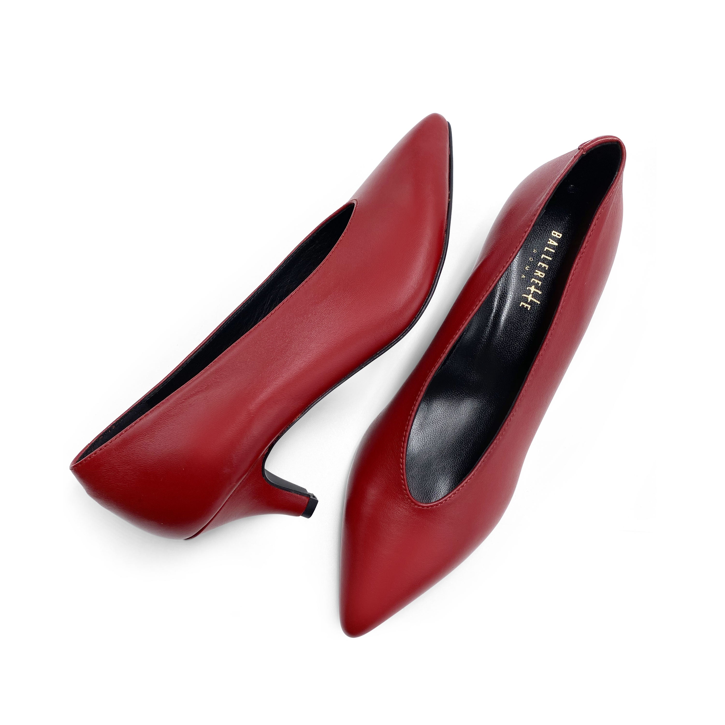 Scarpe décolleté rosse in pelle con scollo a V e tacco