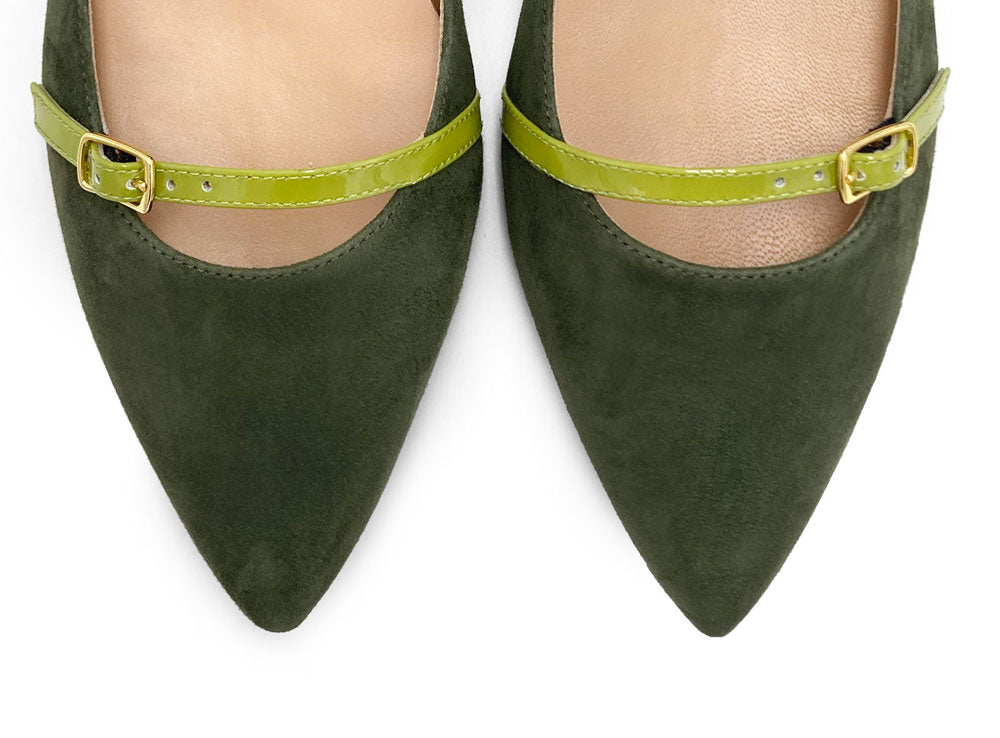 Ballerine a punta verde oliva in camoscio con cinturini lime