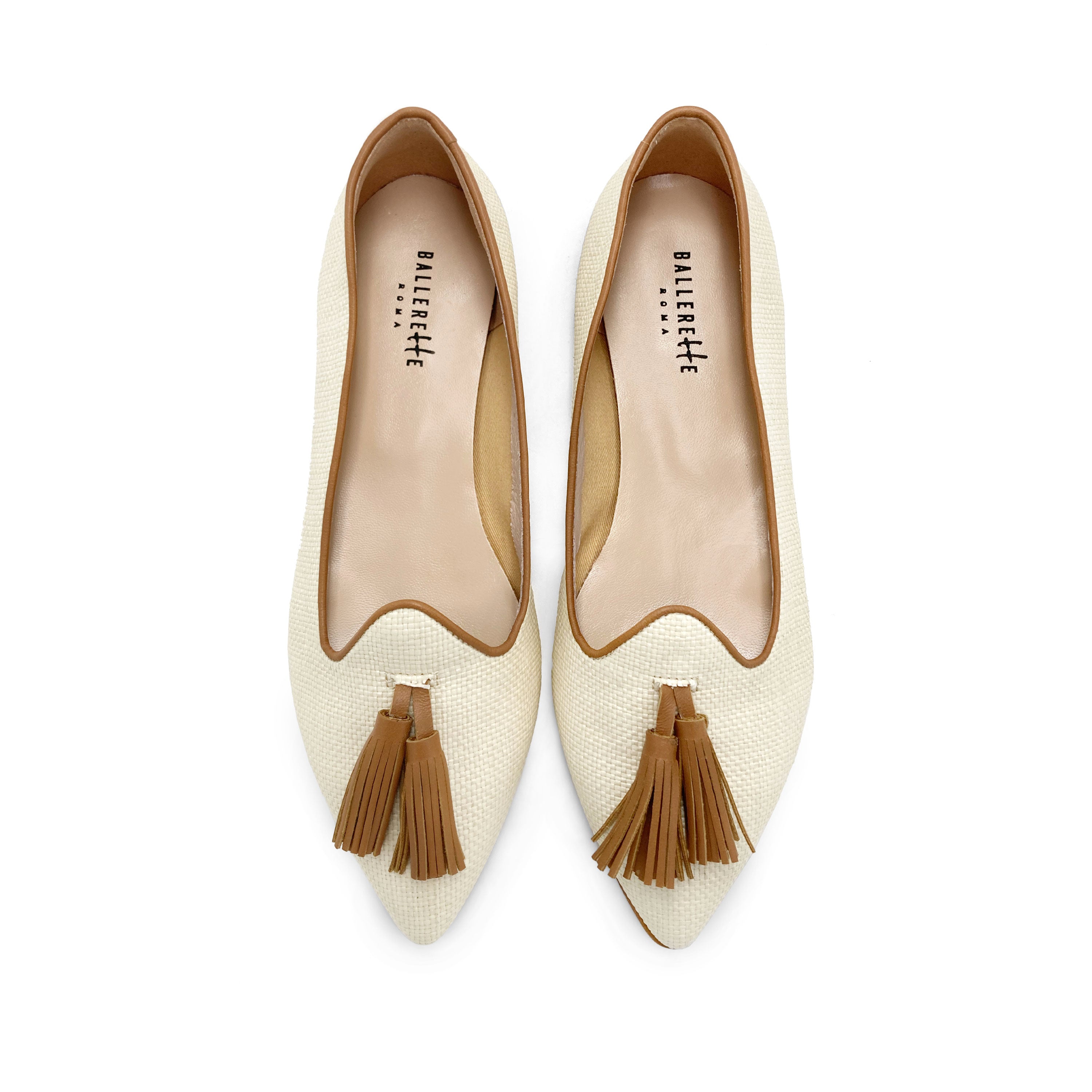 Women's Summer moccasins in beige raffia with leather tassels