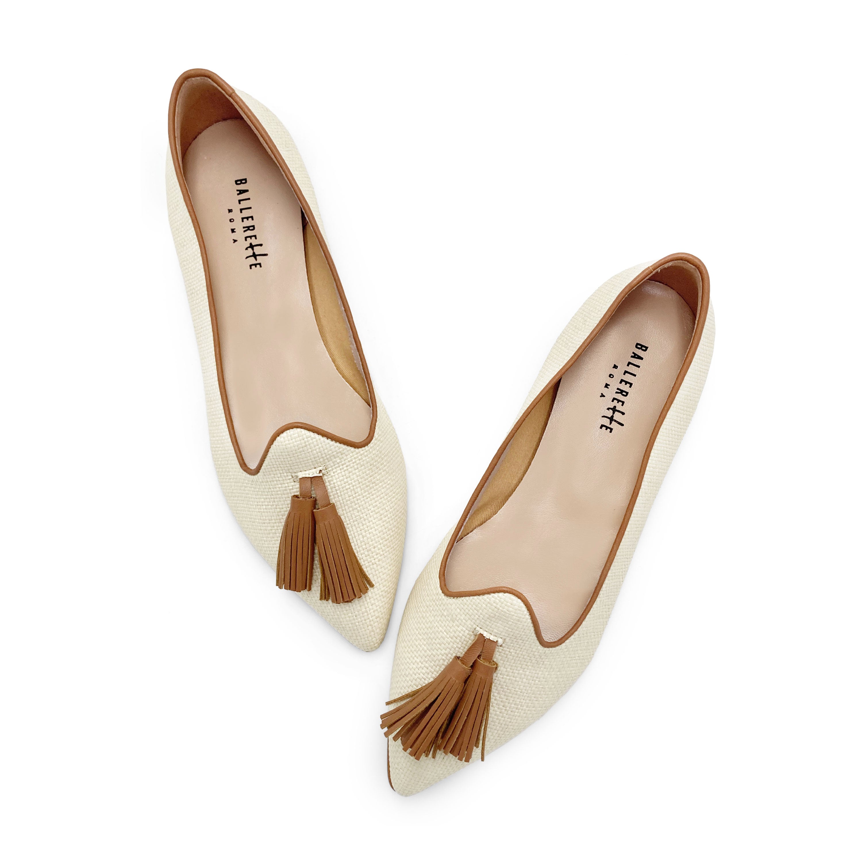 Women's Summer moccasins in beige raffia with leather tassels