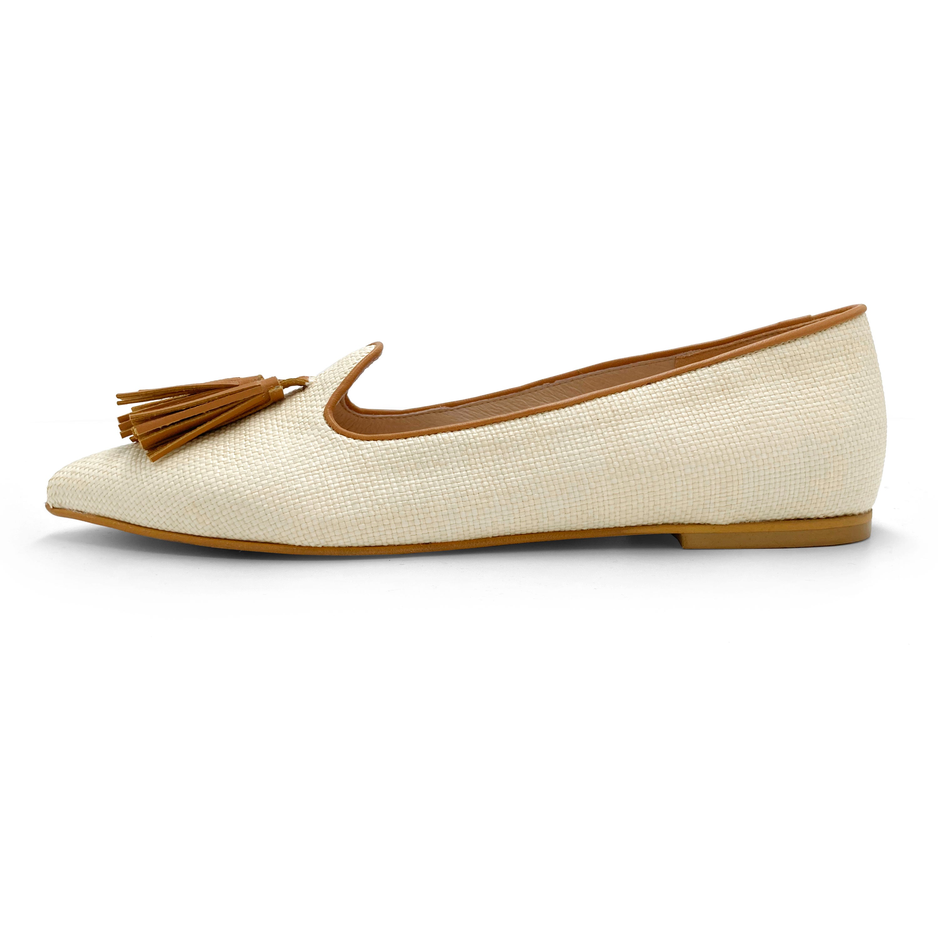 Women's Summer moccasins in beige raffia with leather tassels