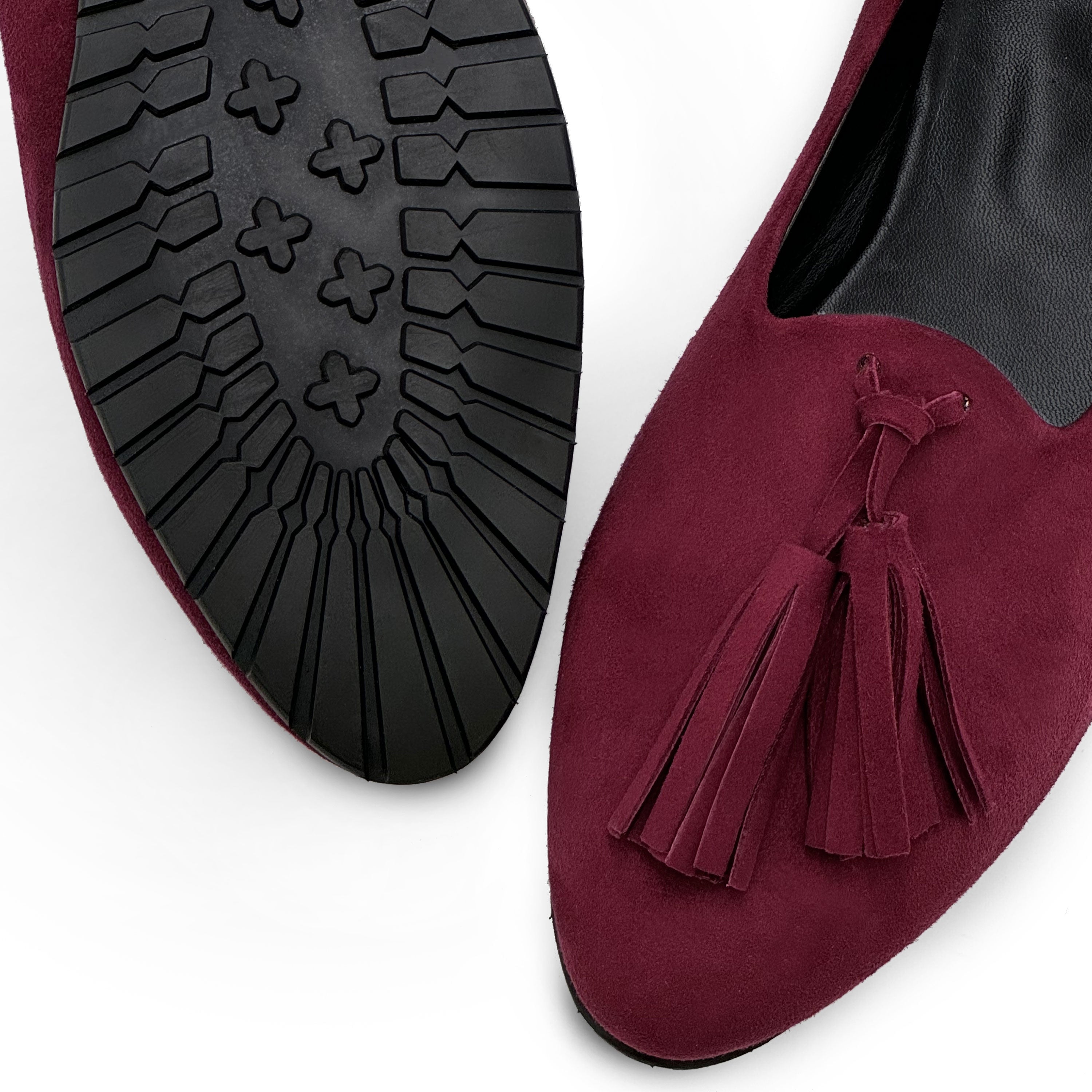 Mocassins femme en daim bordeaux à pompons