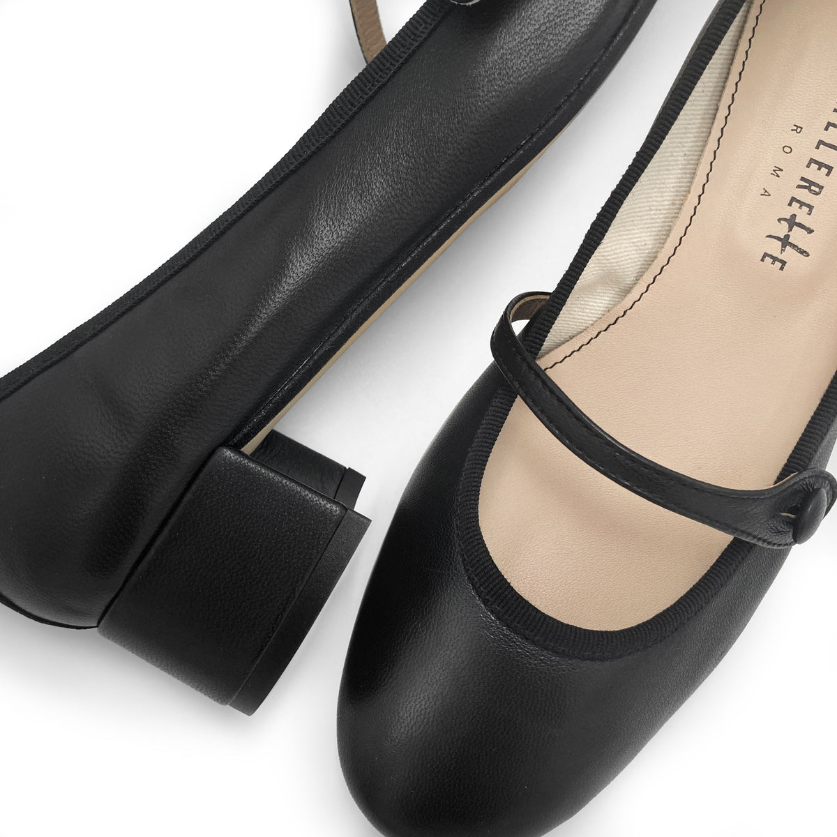 Schwarze Mary-Jane-Ballerinas aus Leder mit Riemchen und Absatz