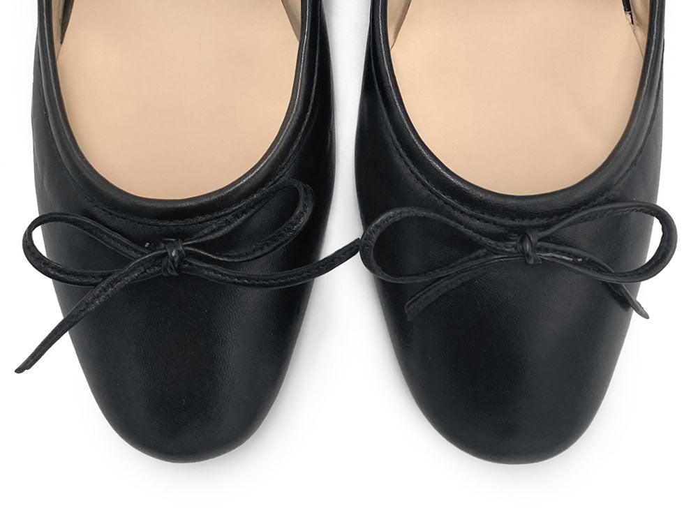 Black leather mule ballet flats with handcrafted sacchetto construction