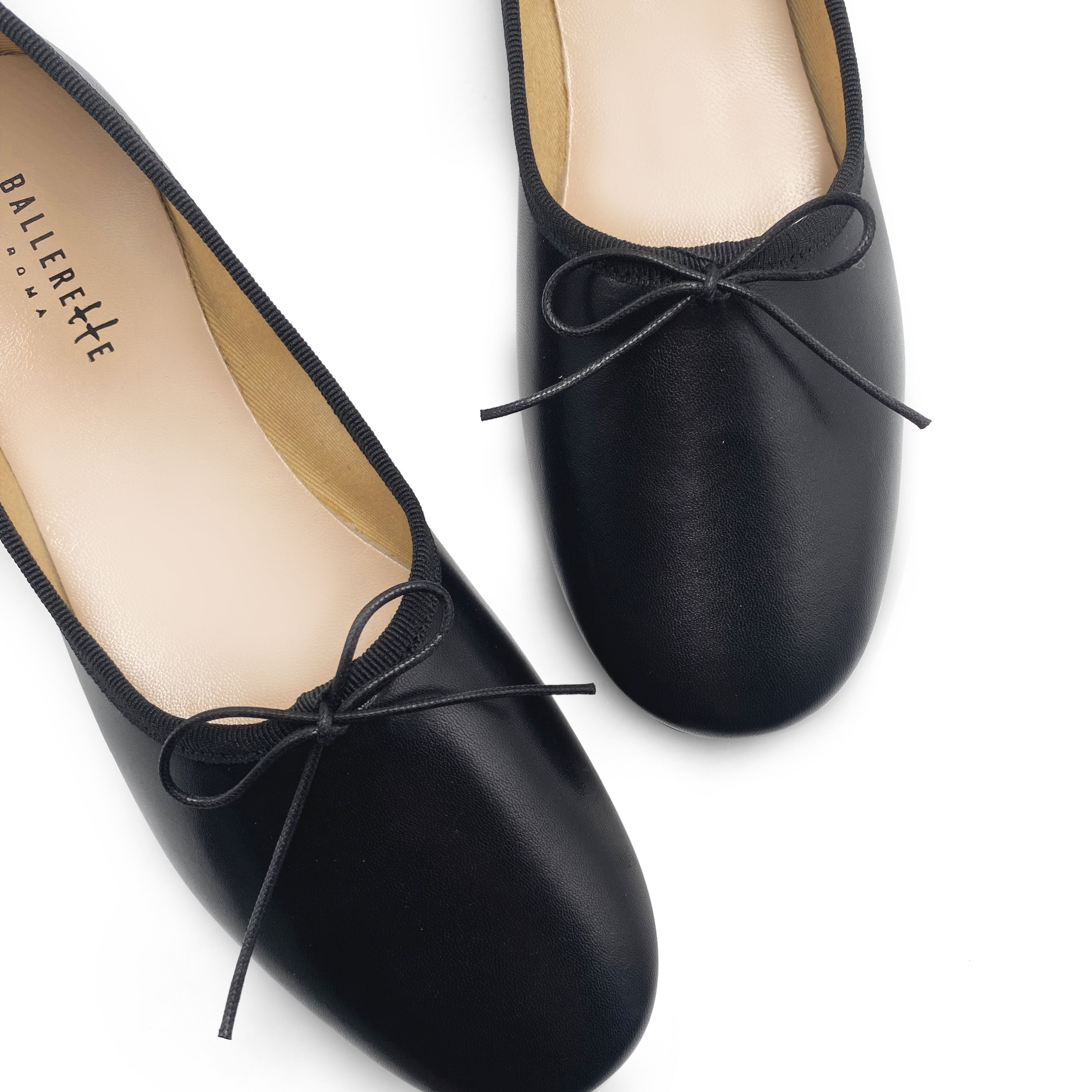 Schwarze Leder 'Glove' Ballerinas