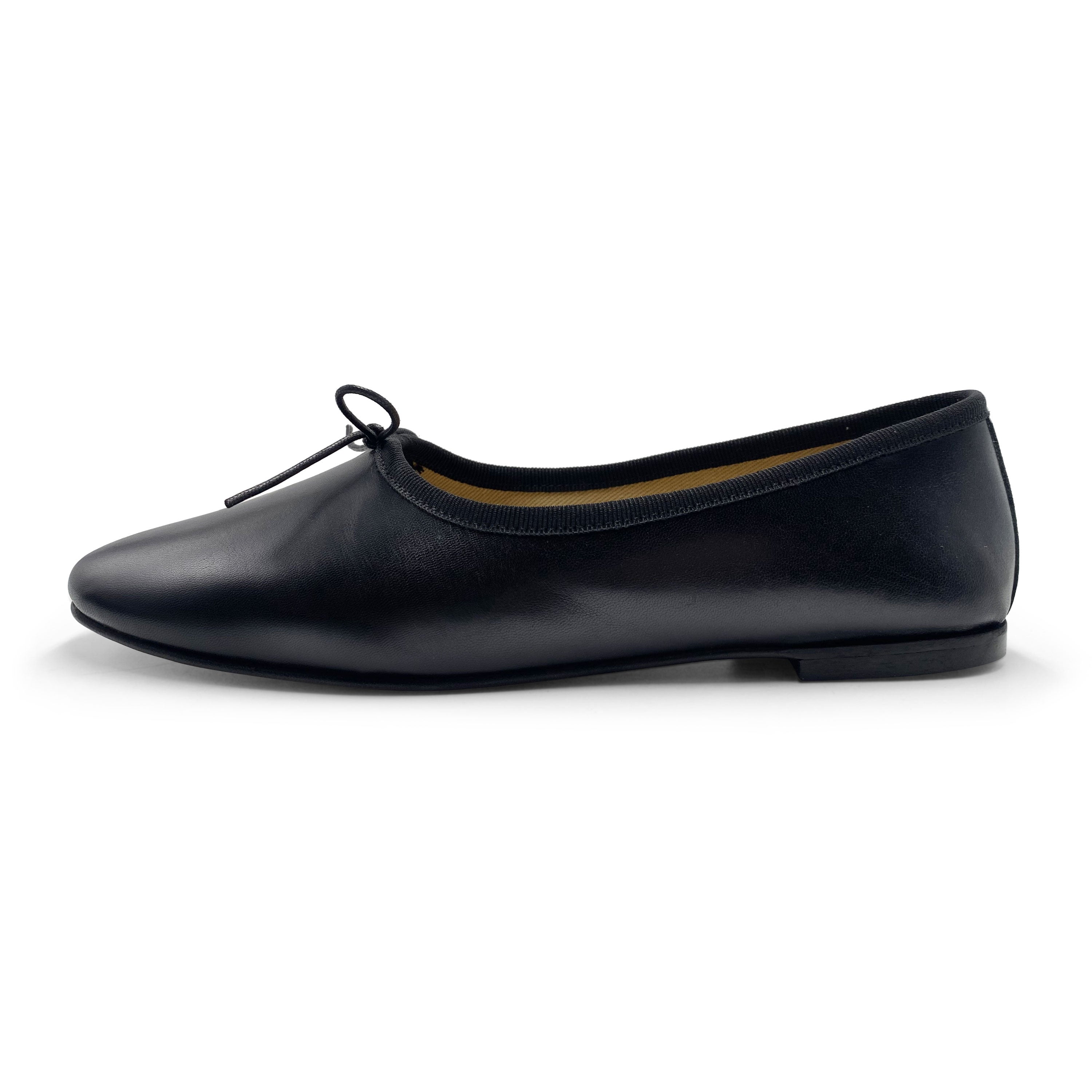 Schwarze Leder 'Glove' Ballerinas