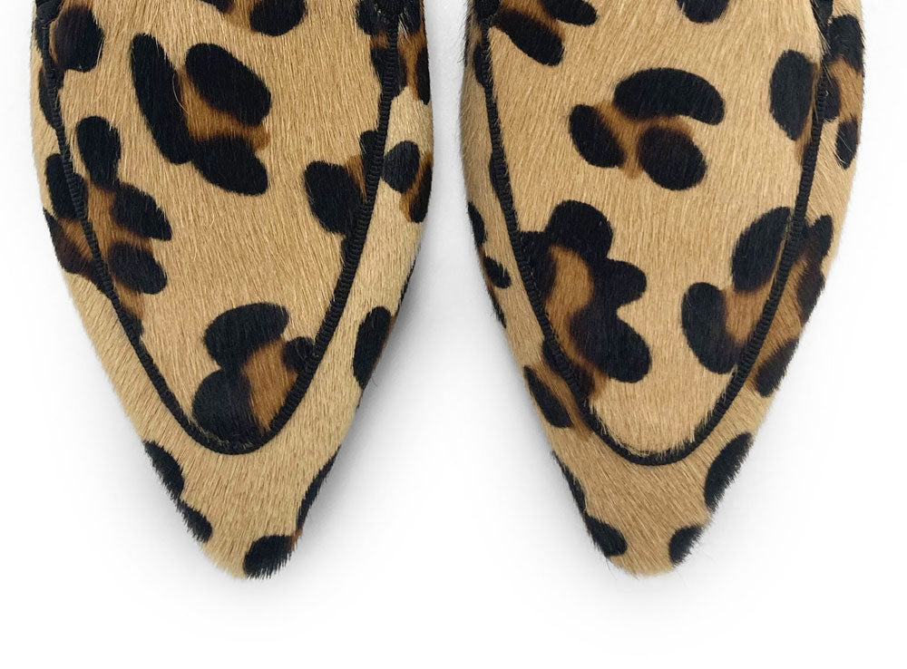 Elegante Damen-Mokassins aus Animalier-Ponyfell