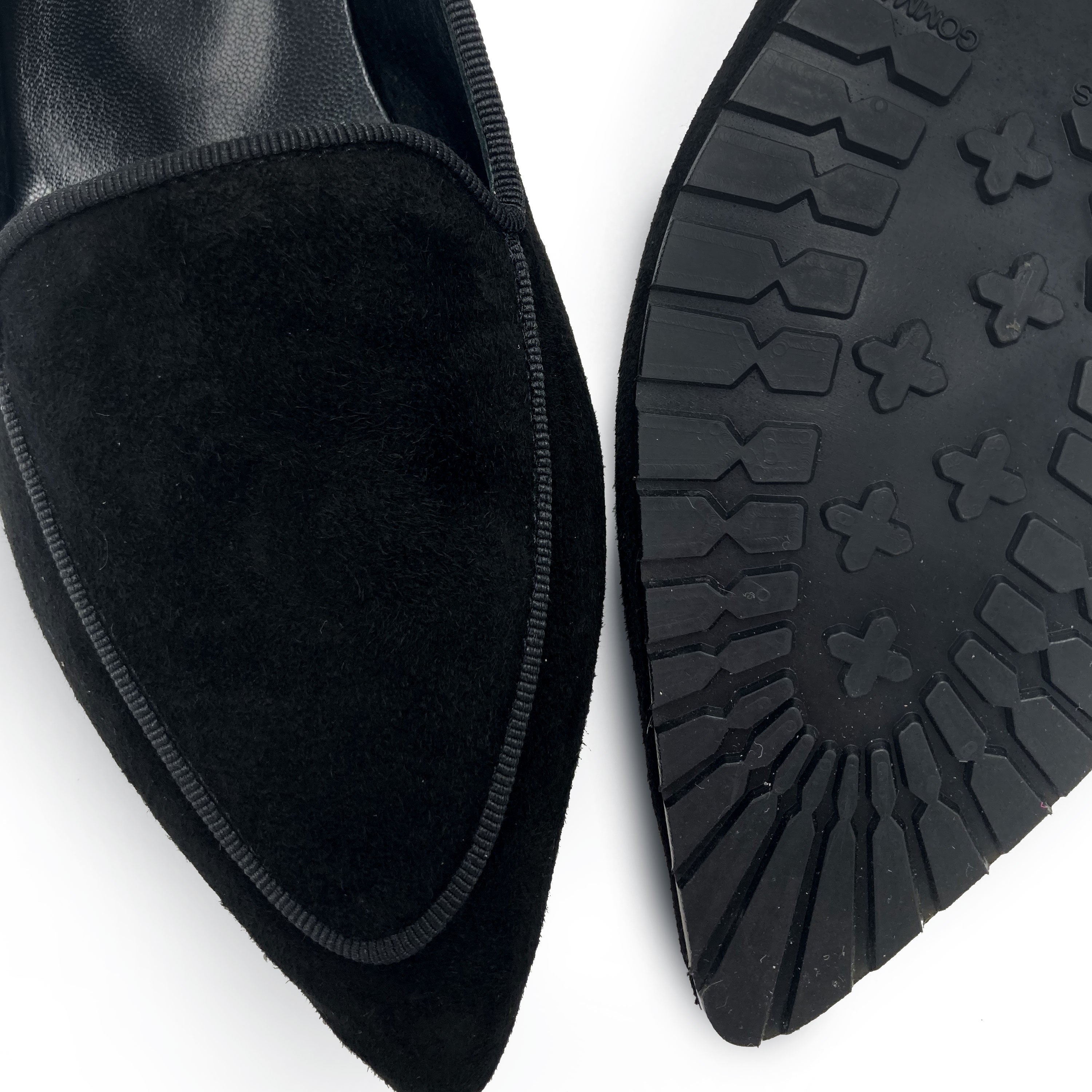 Mocassini donna neri a punta in camoscio