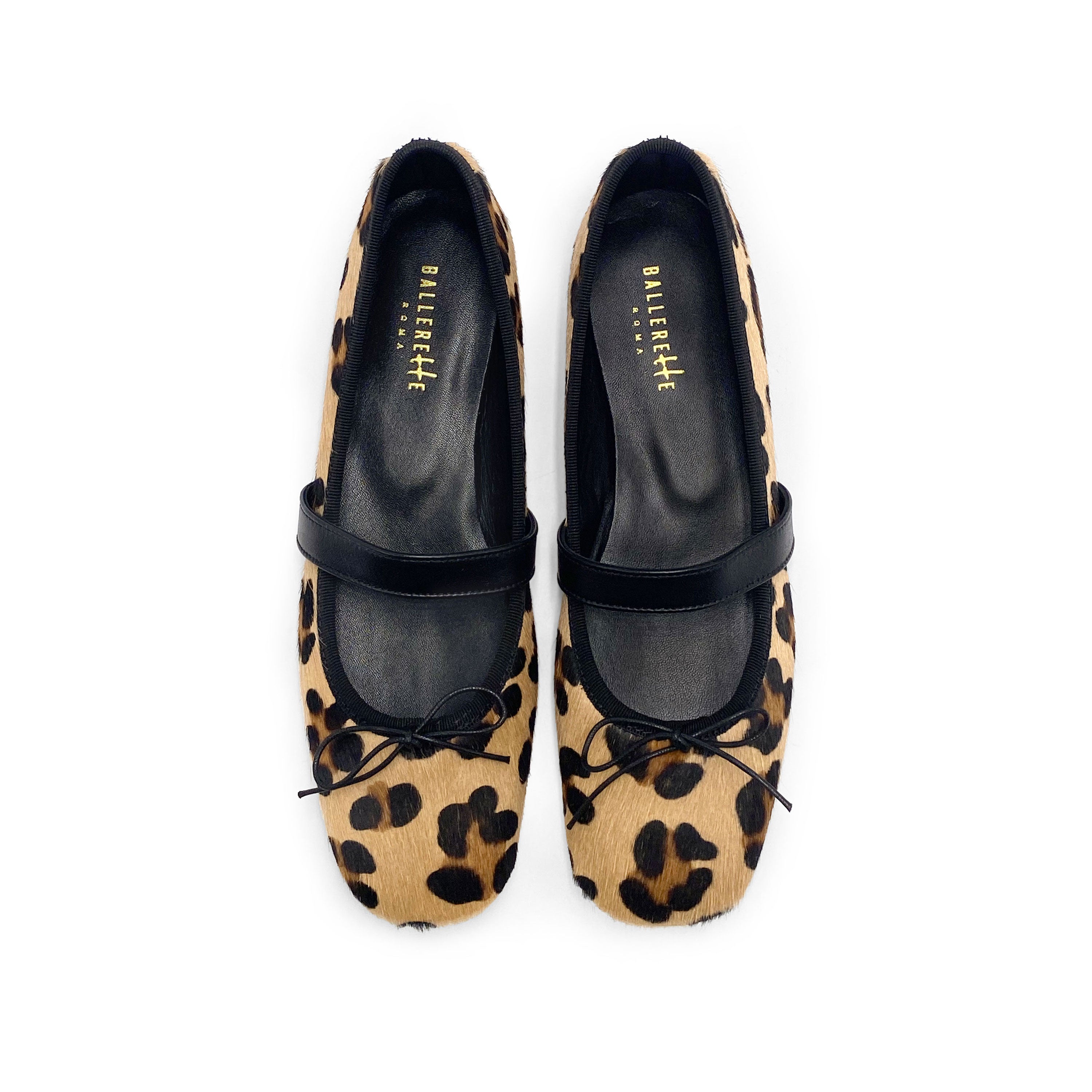 Gefleckte Damen Ballerinas aus Ponyfell mit Riemen