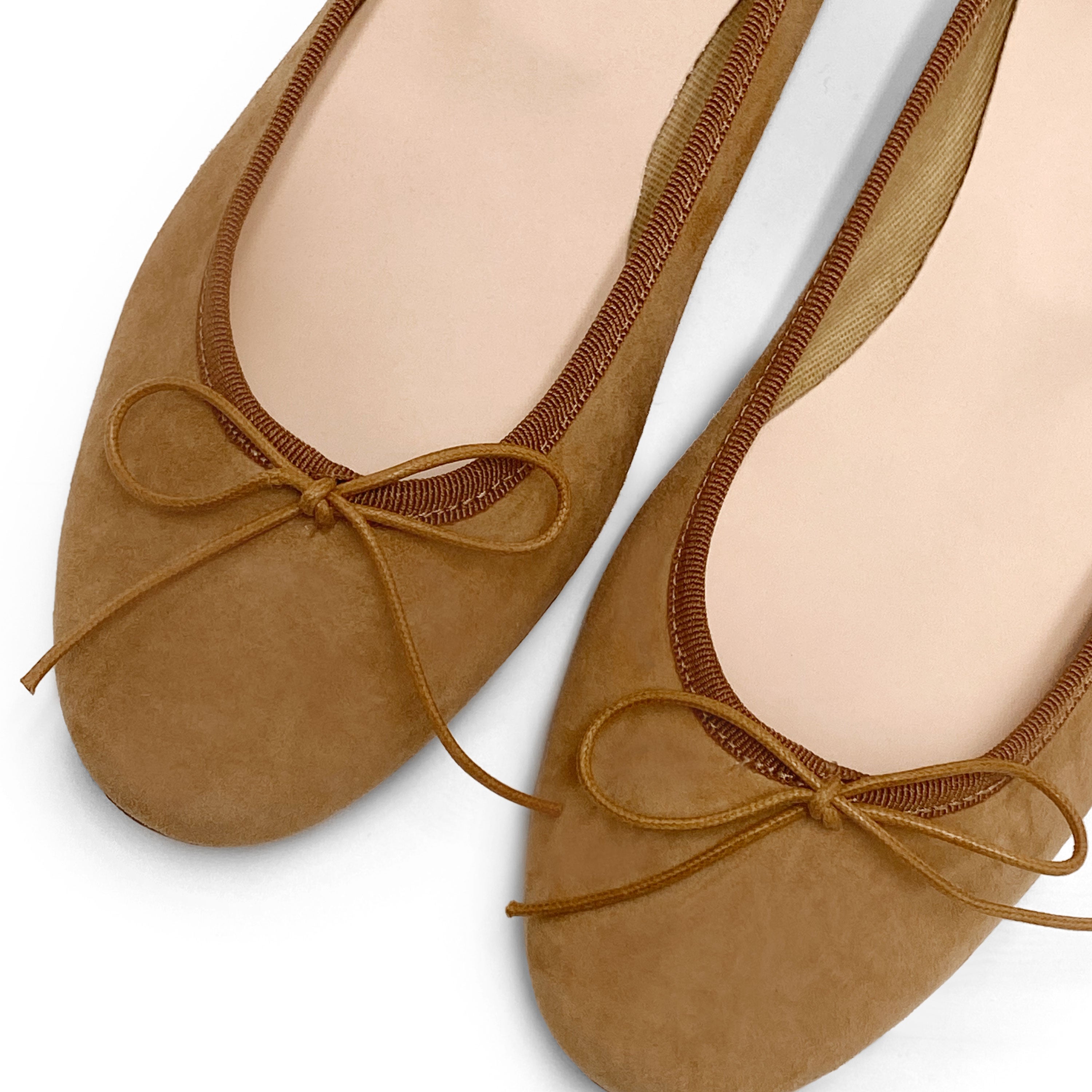 Ballerine con tacco cuoio in camoscio