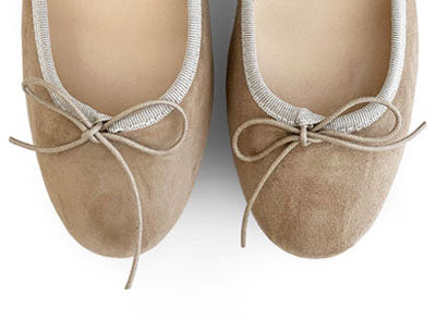 Ballerines en daim beige tourterelle à talon