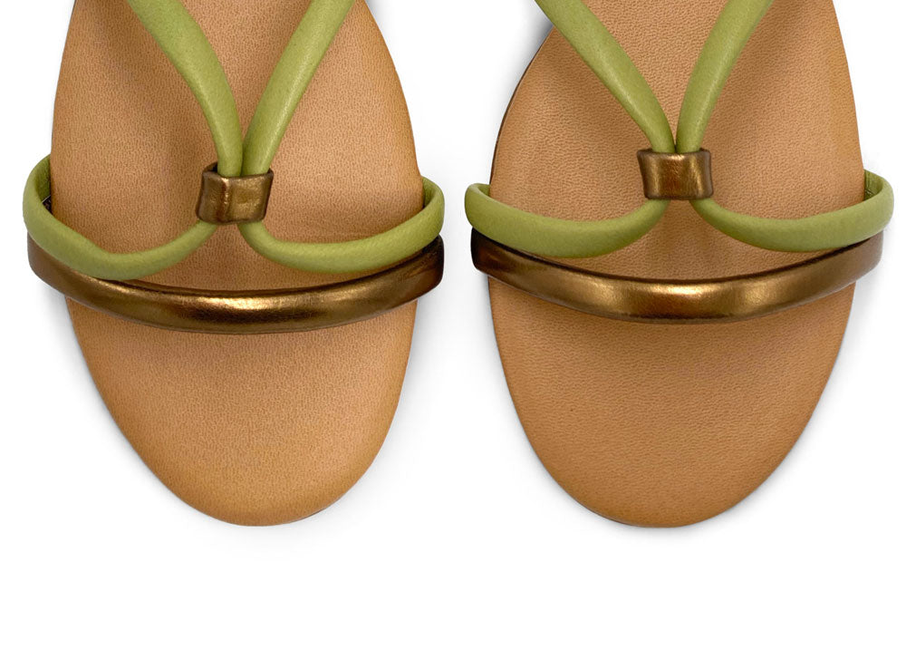 Sandali bassi intrecciati in pelle verdi e bronzo