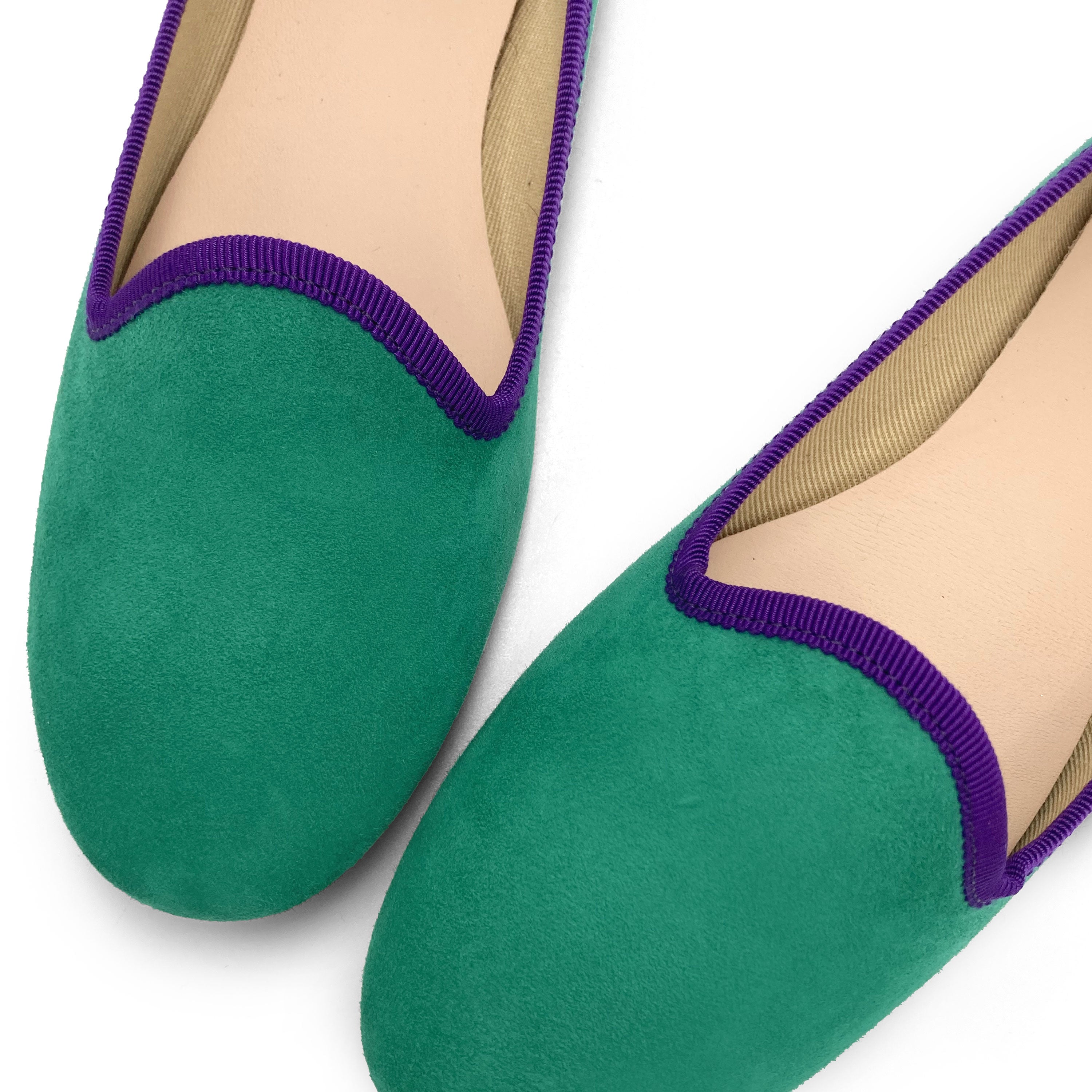 Women loafers in emerald green suede with purple details