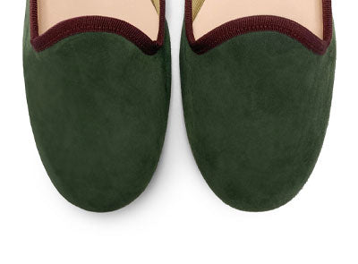 Slippers donna in camoscio verde e dettagli bordeaux
