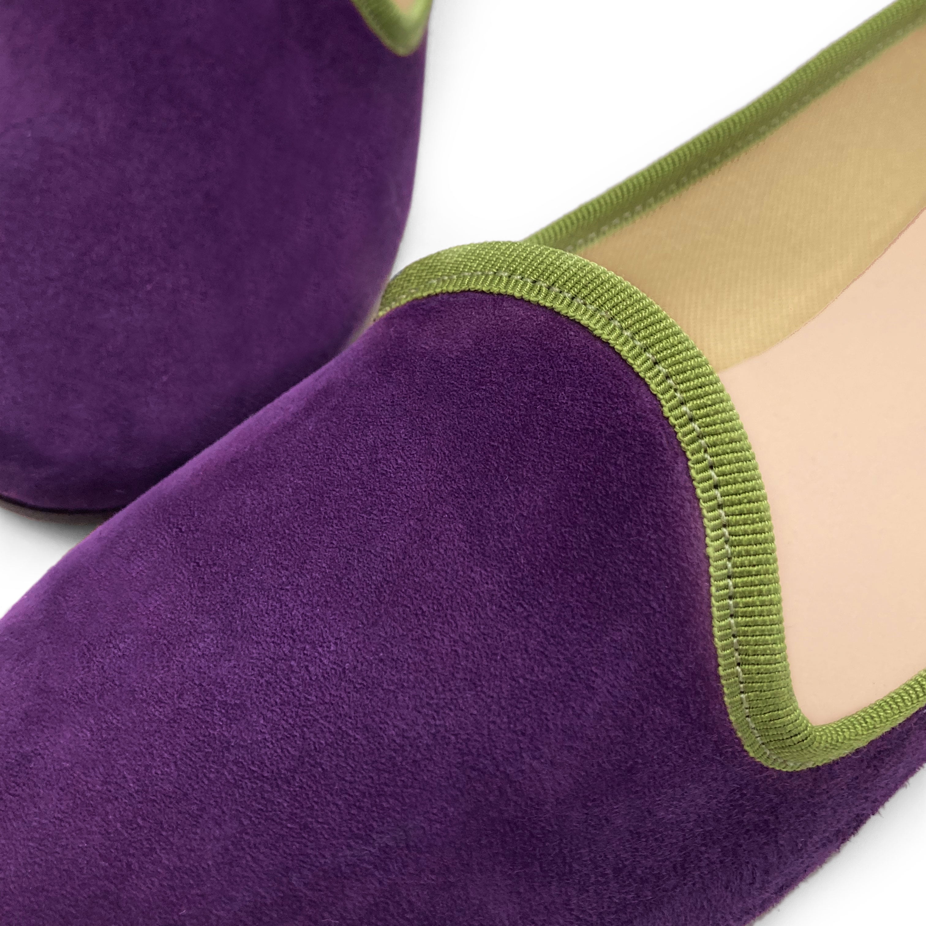 Slippers donna in camoscio viola e dettagli verdi