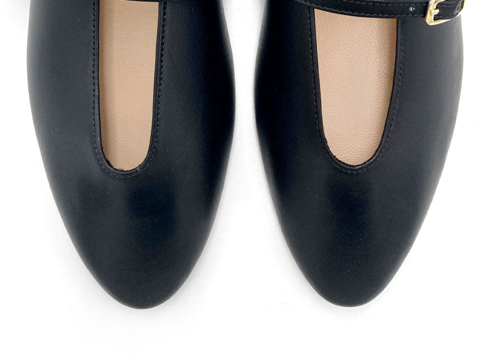 Ballerines noires en cuir avec col V et brides