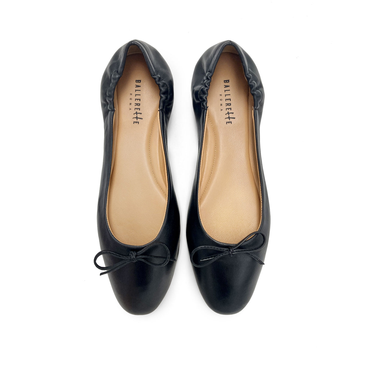 Black leather ballet flats with sacchetto construction